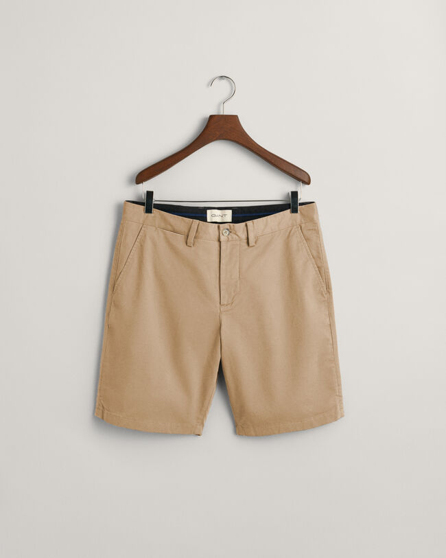 Seasonal Essential Regular Fit Archive Shield Chino Shorts