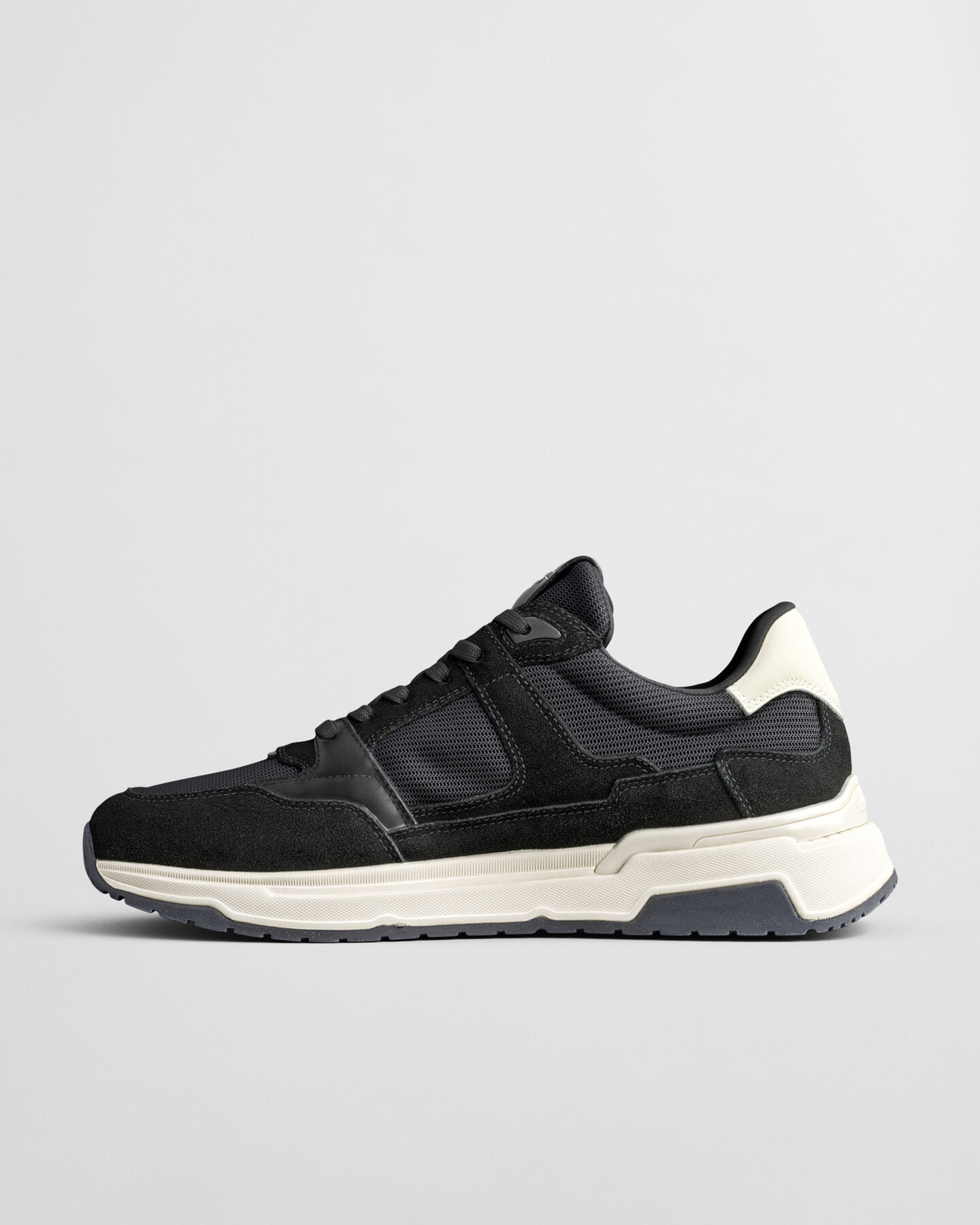 Jeuton Suede Mesh Sneakers