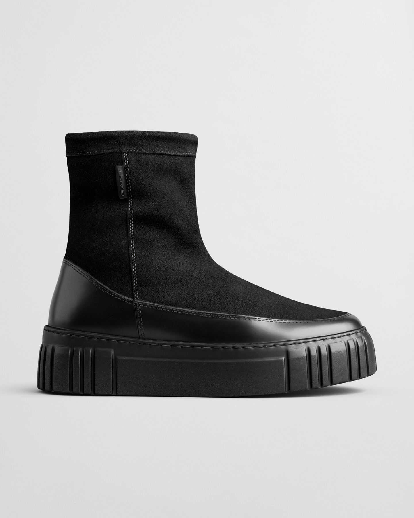 Snowmont Suede Boots