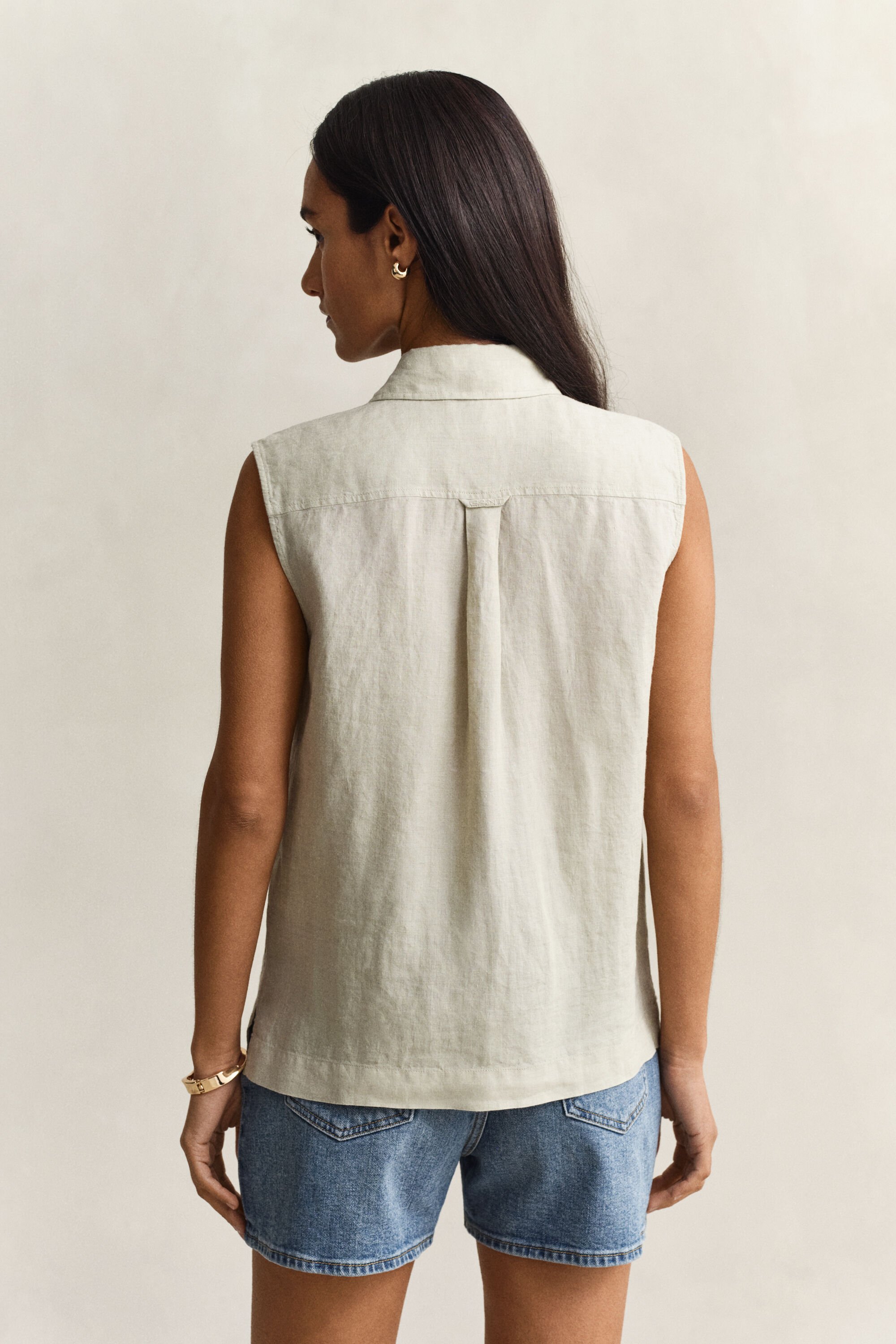 Sleeveless Linen Shirt