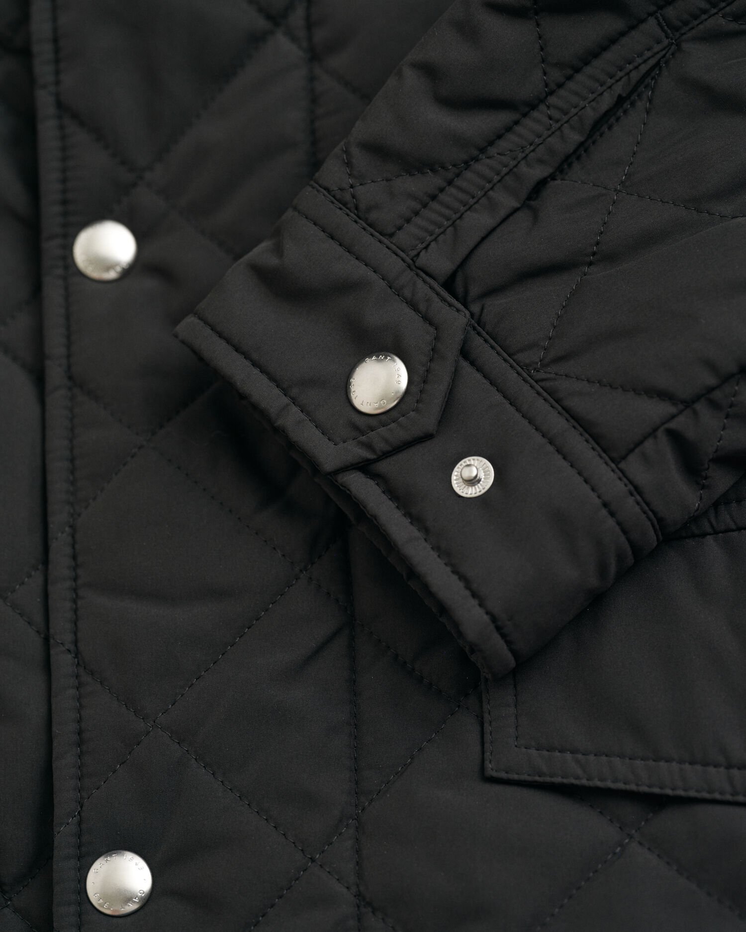 Quilted Windcheater Mid-Length Jacket