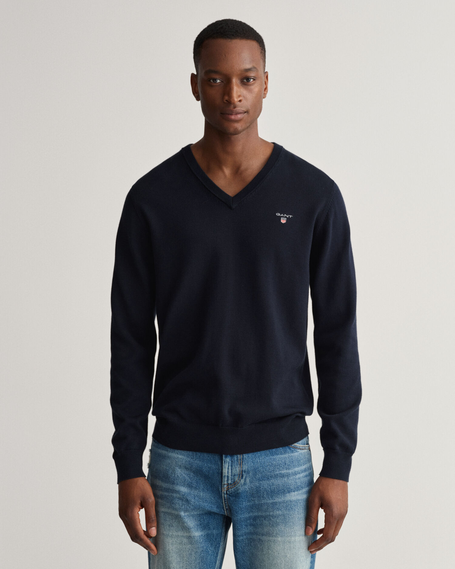 Mens V-Neck Jumpers | GANT | UK