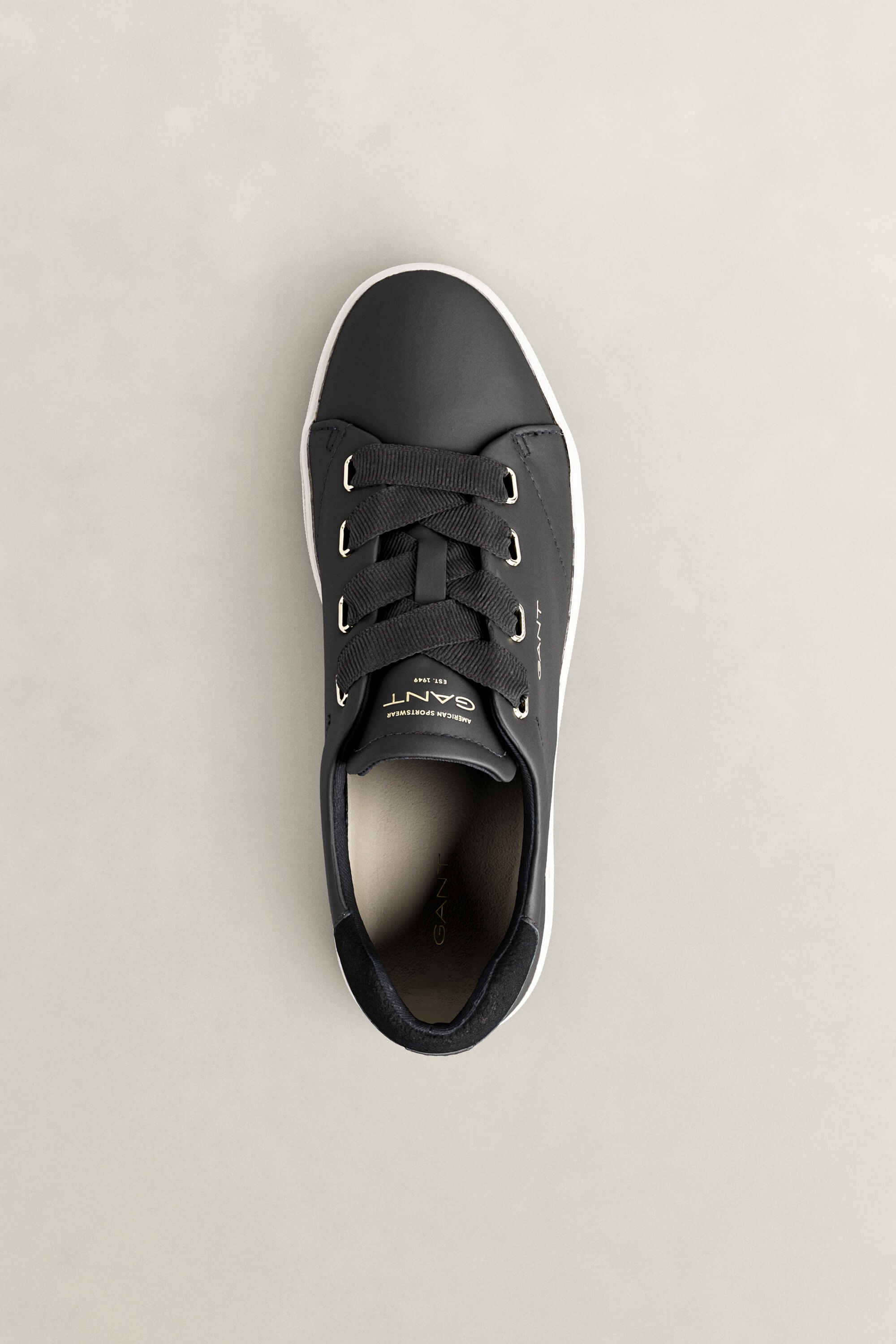 Avona Leather Sneakers