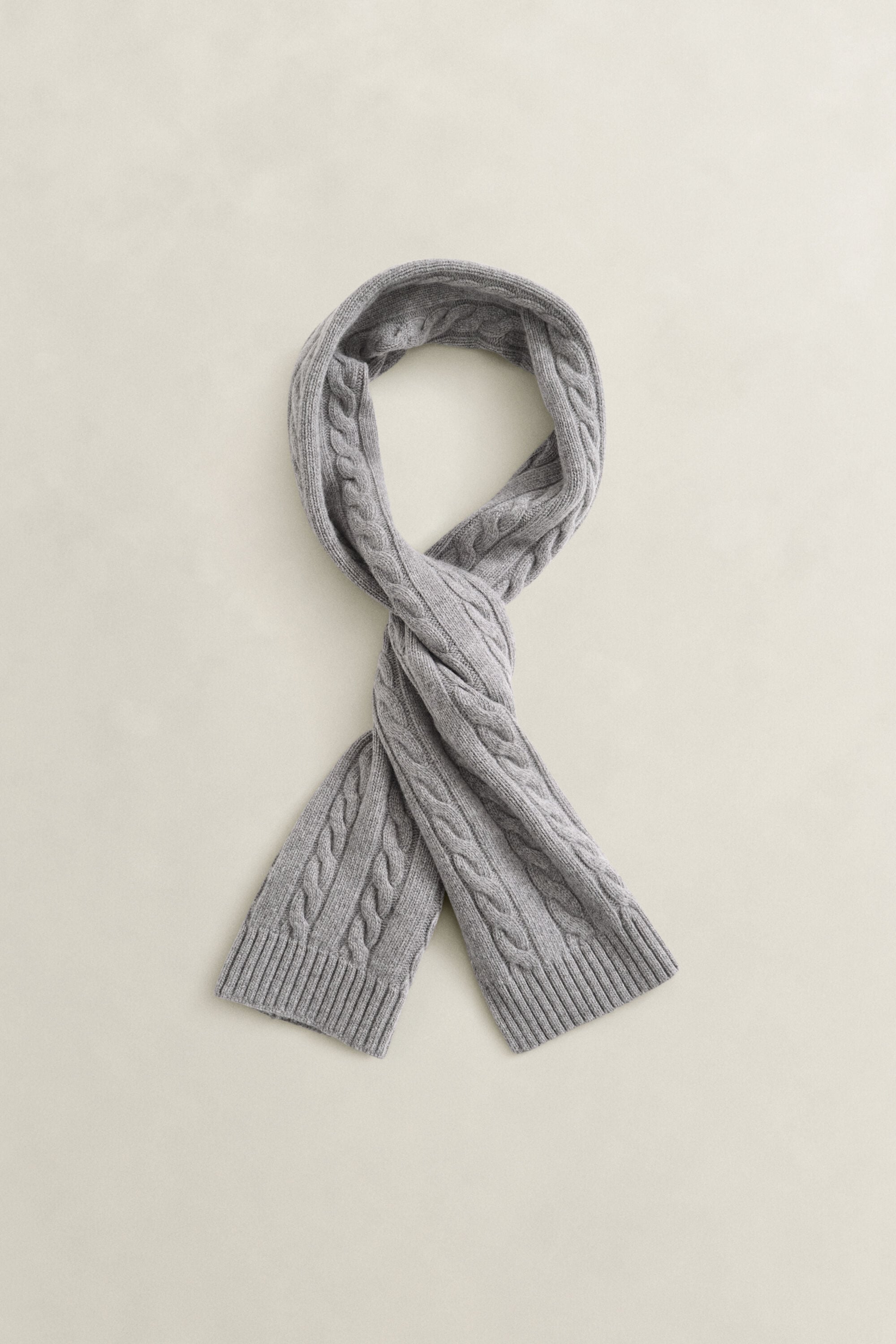 Lambswool Cable Knit Scarf