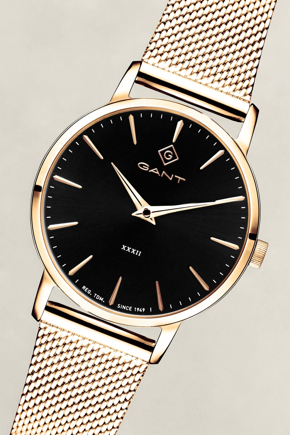 Park Avenue 32 Wristwatch — BLACK