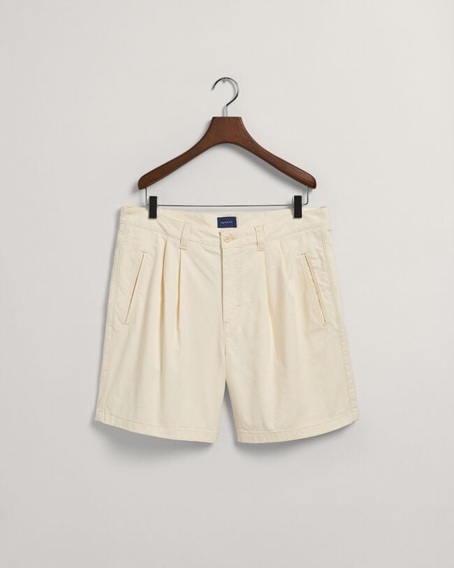 Relaxed Fit Pleated Shorts