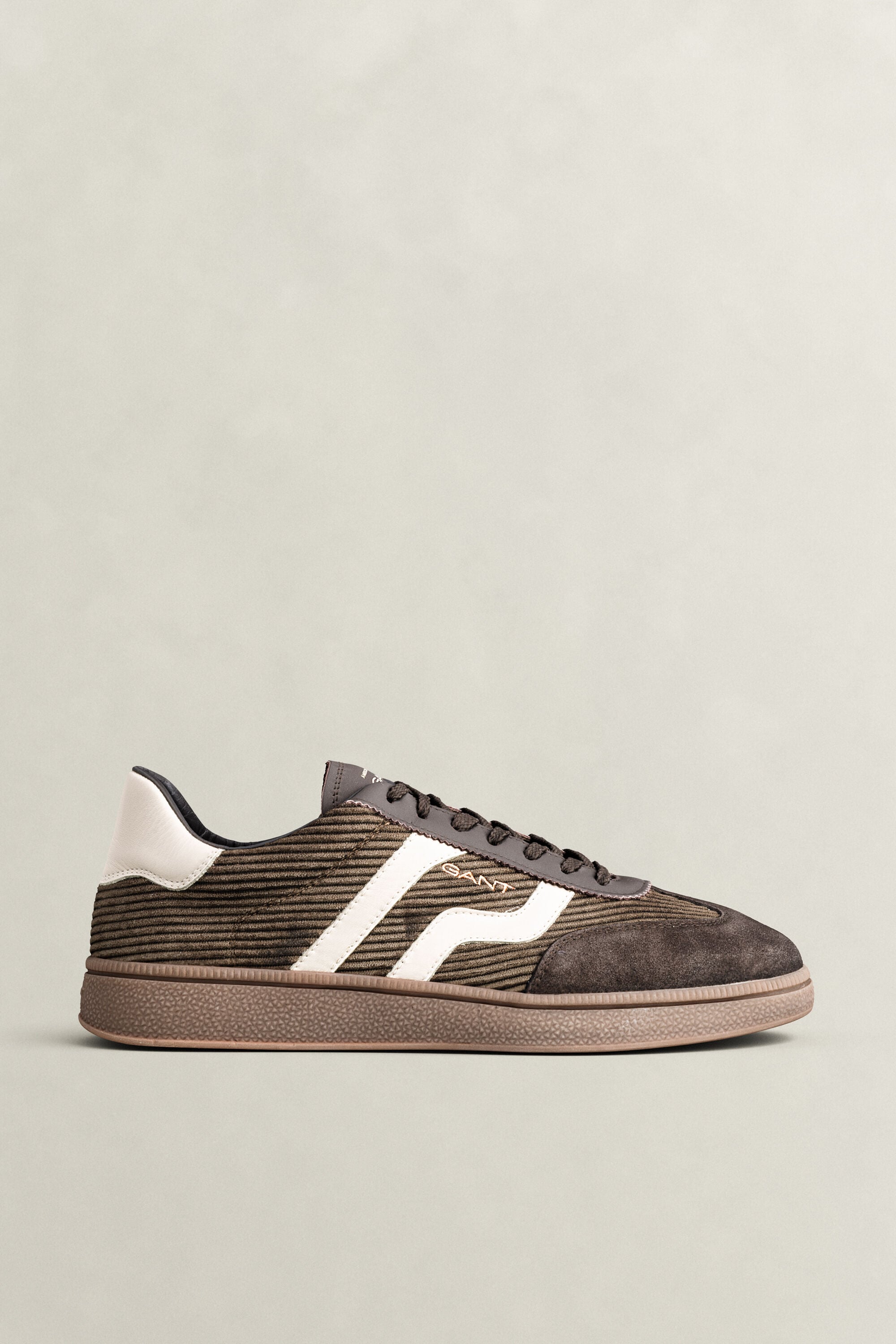 Cuzmo Corduroy Sneakers