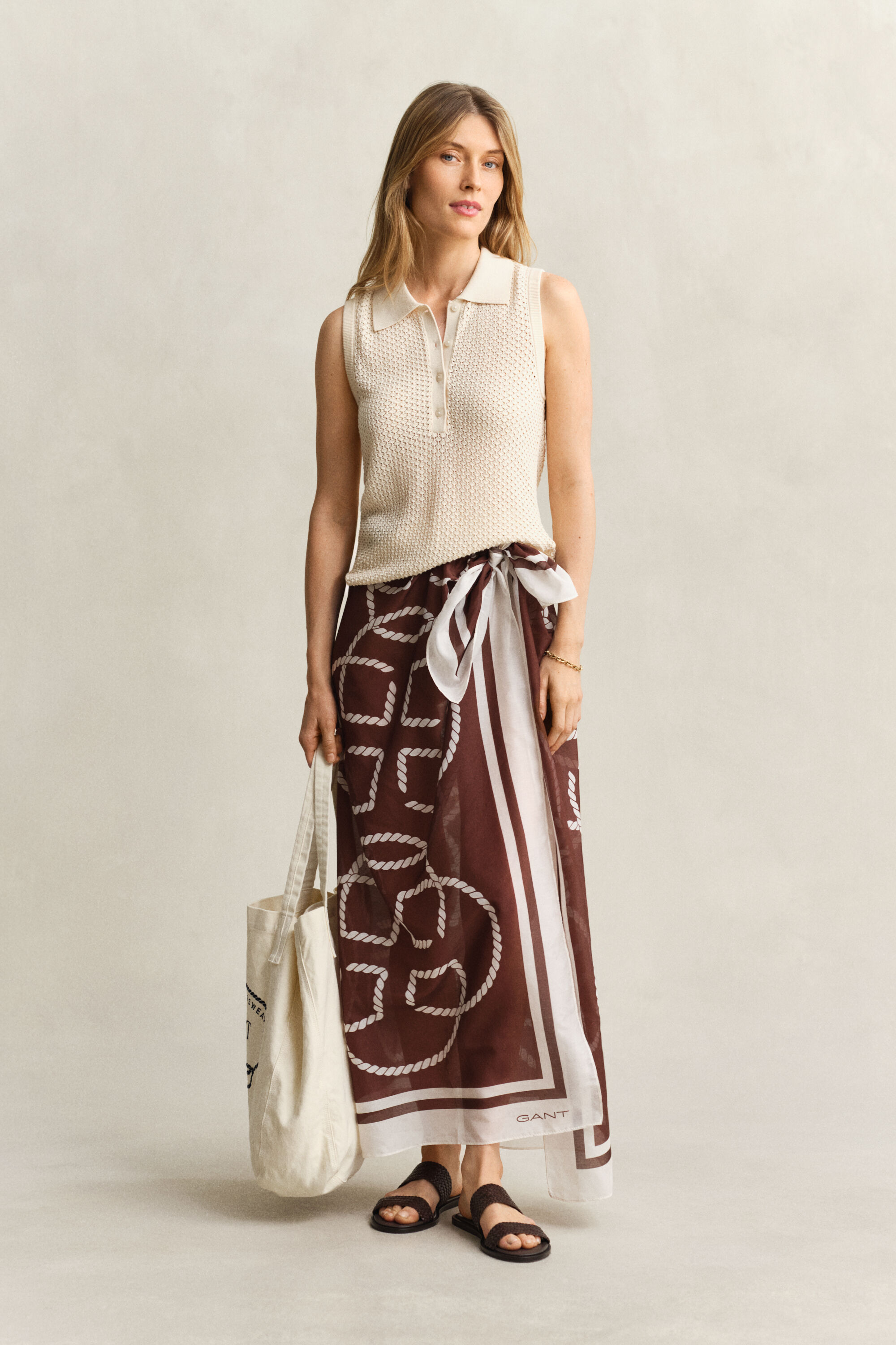 Sleeveless Lace Knit Top