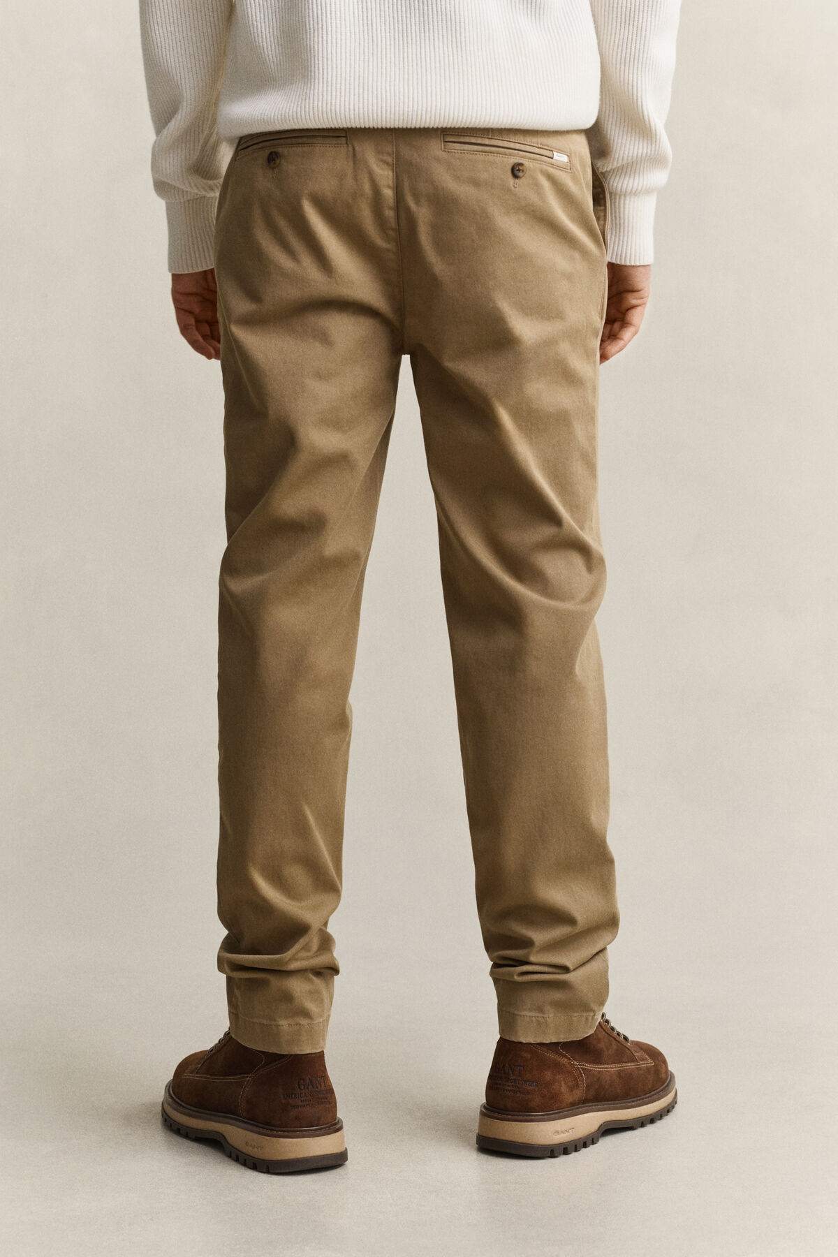 Slim Fit Comfort Chinos — LIGHT TAUPE