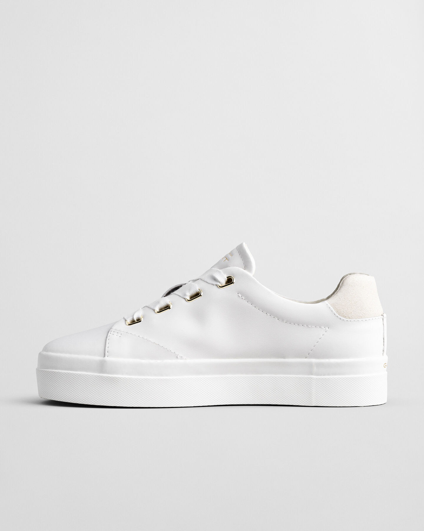 Avona Leather Sneakers