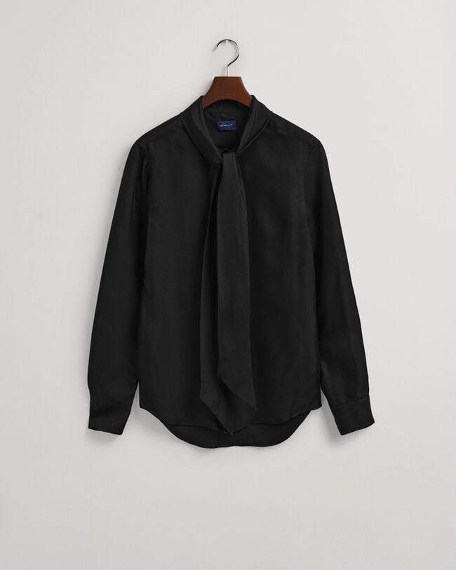 Slim Fit Solid Bow Tie Shirt