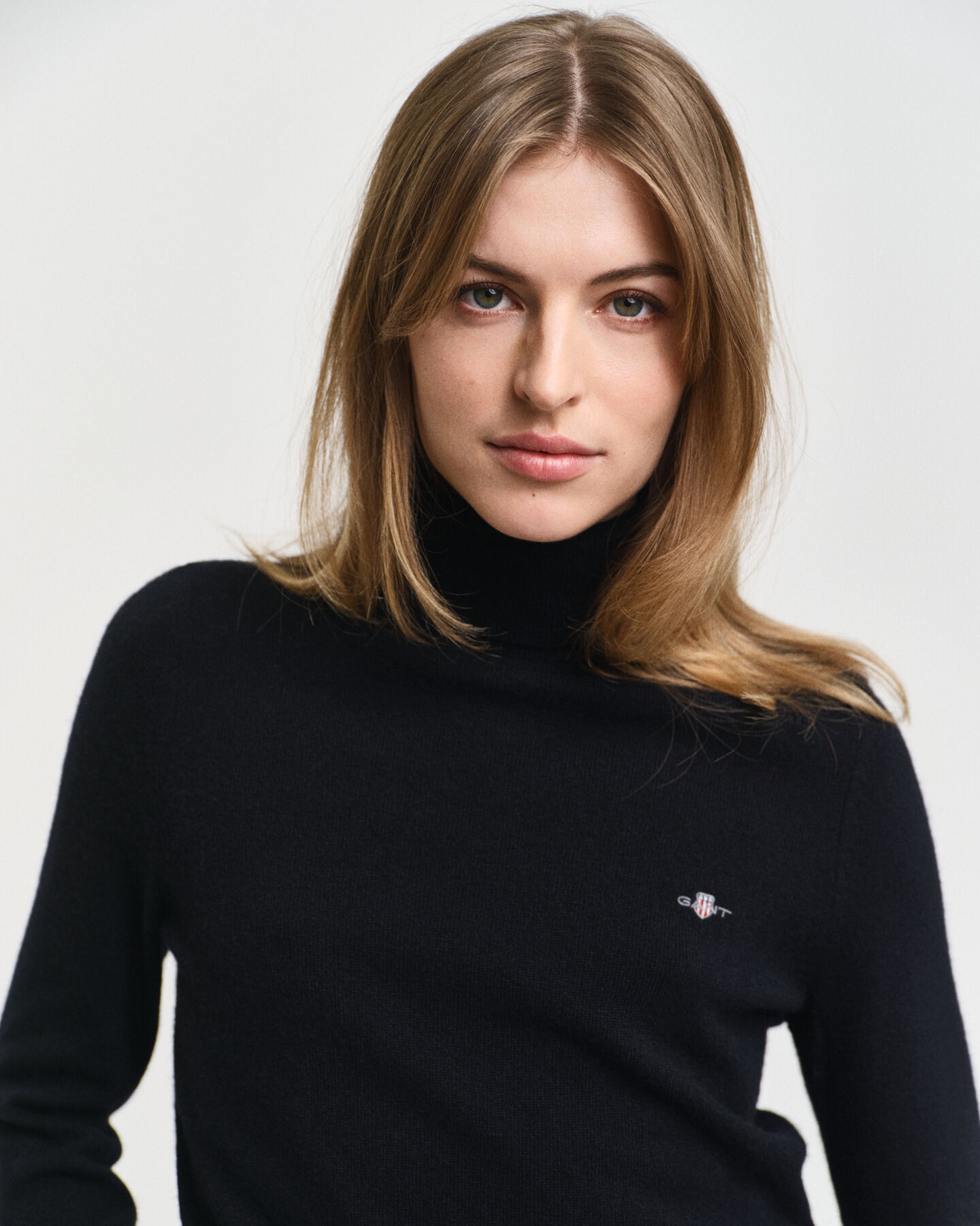 Extra Fine Lambswool Turtleneck Sweater