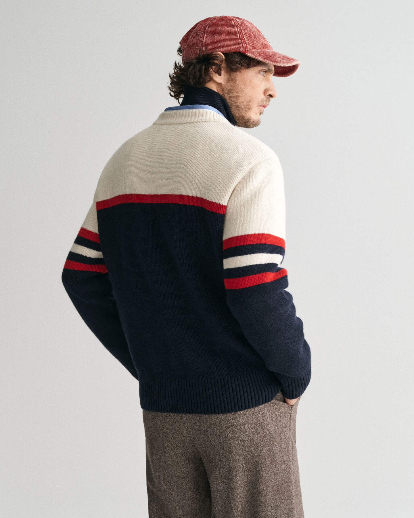 GANT Vintage Graphic Crew Neck Sweater