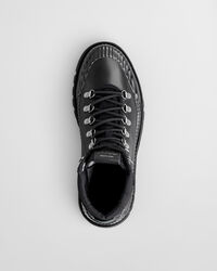 Nebrada Mid Leather Boots