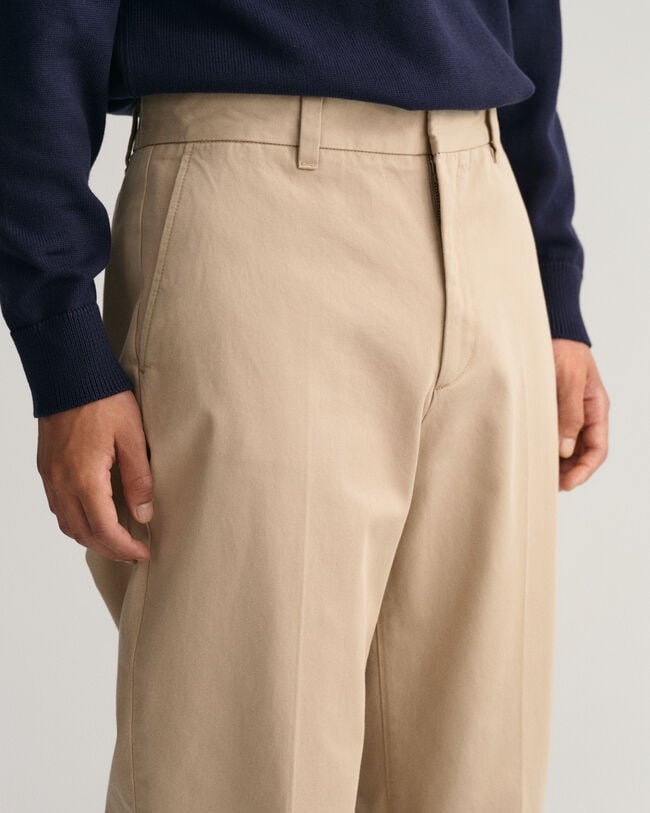 Wide Straight Fit Chinos