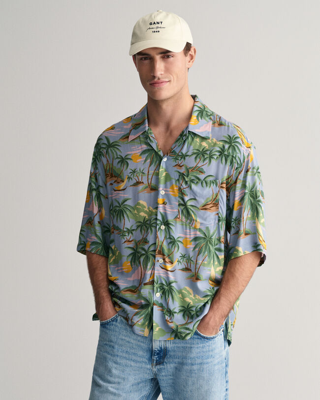 Relaxed Fit Hawaiian Print Short Sleeve Shirt