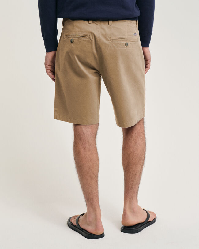 Seasonal Essential Regular Fit Archive Shield Chino Shorts