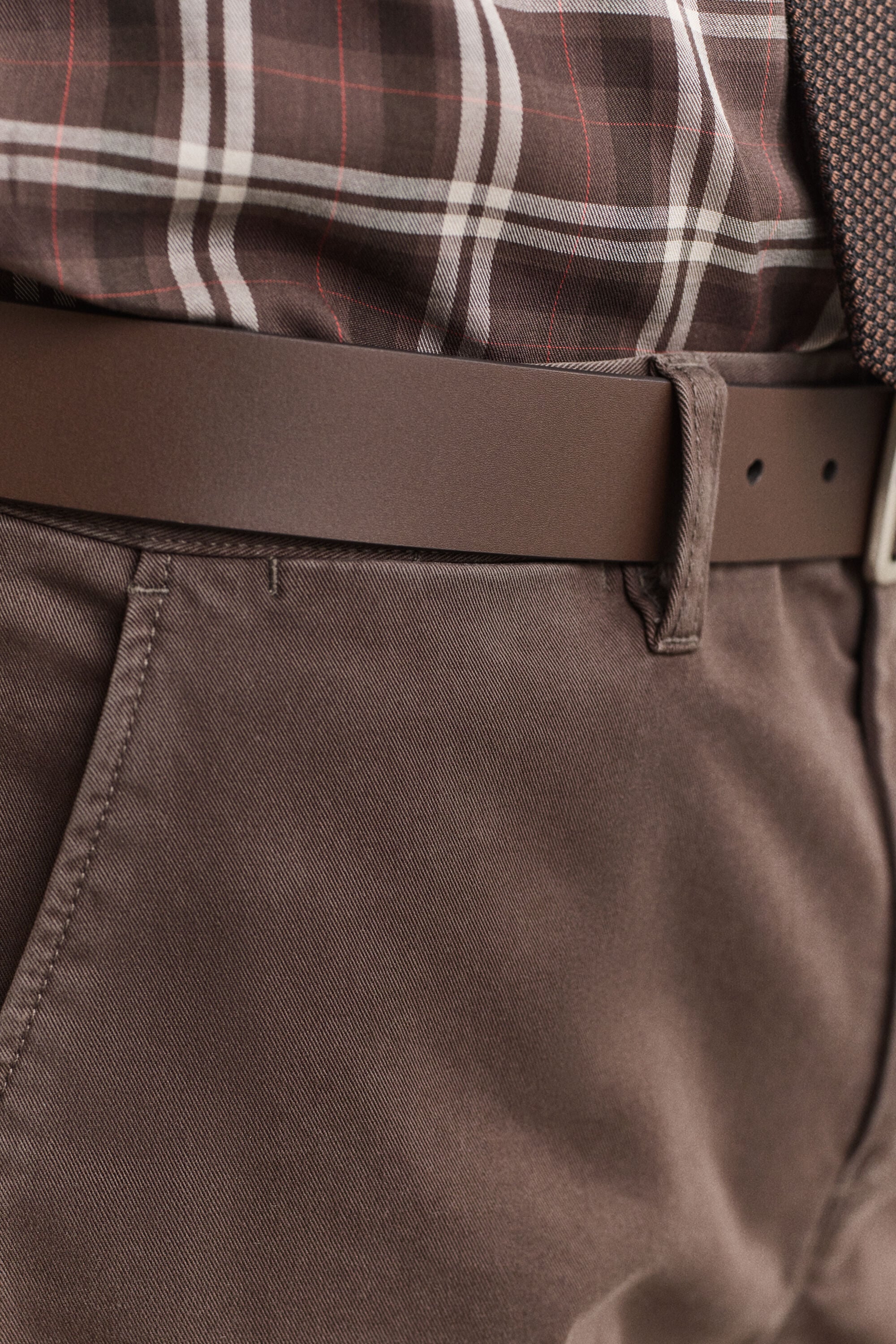 Slim Fit Comfort Chinos