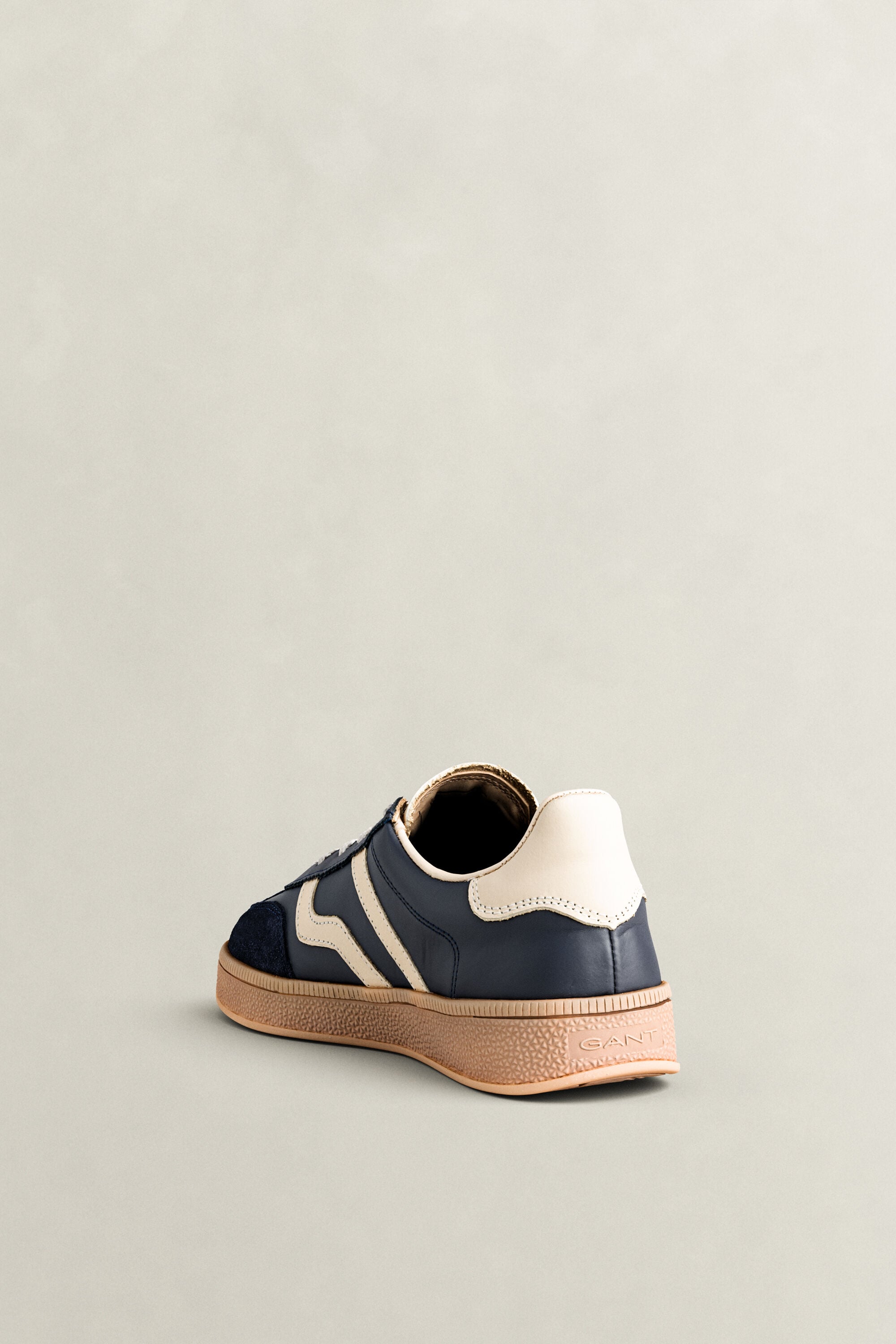 Cuzima Suede Leather Sneakers
