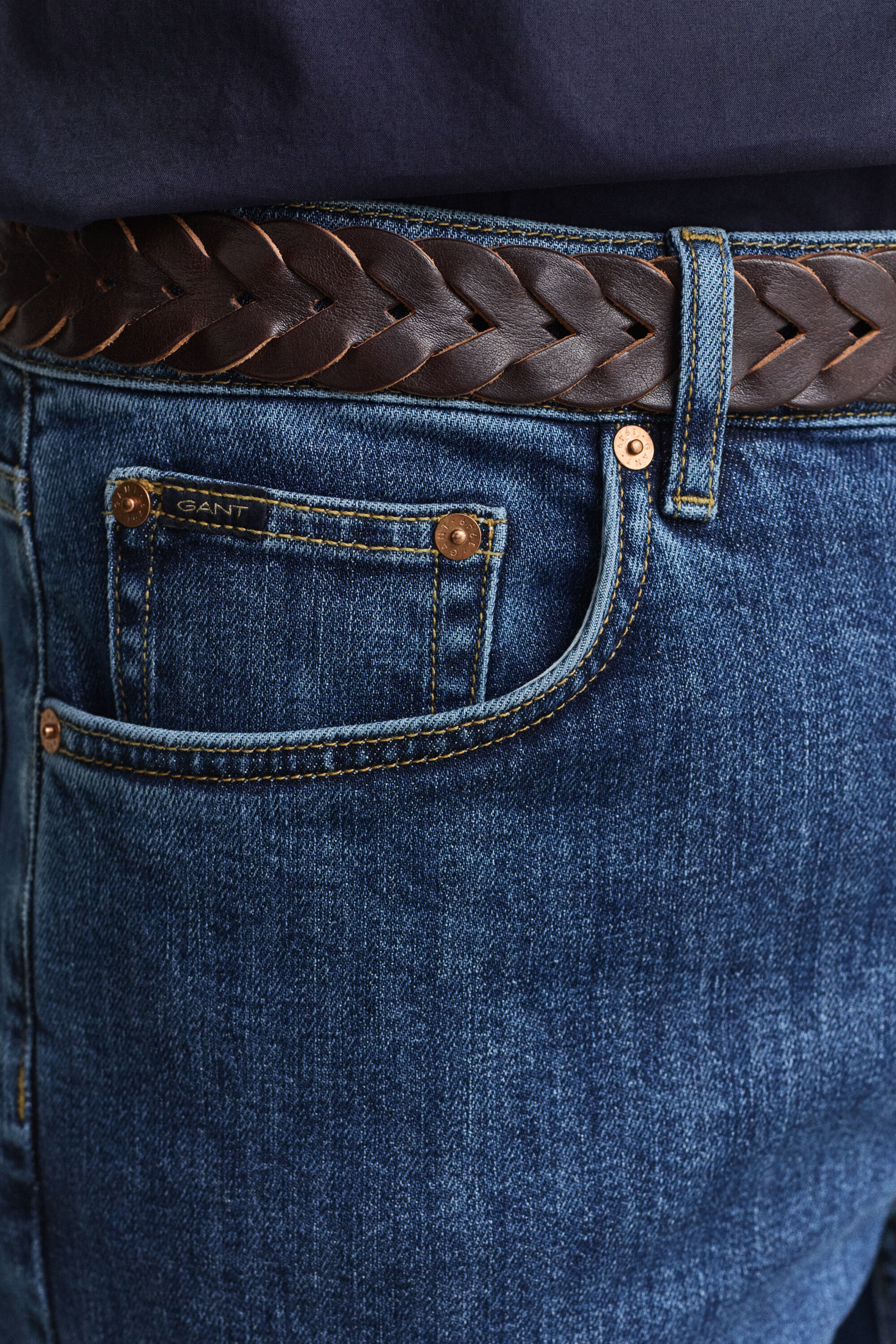 Regular Fit Clean Wash Jeans