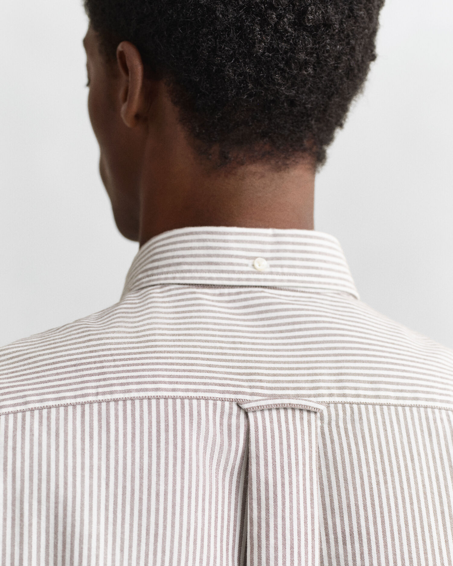 Classic Regular Striped Oxford Shirt — MAHOGANY BROWN