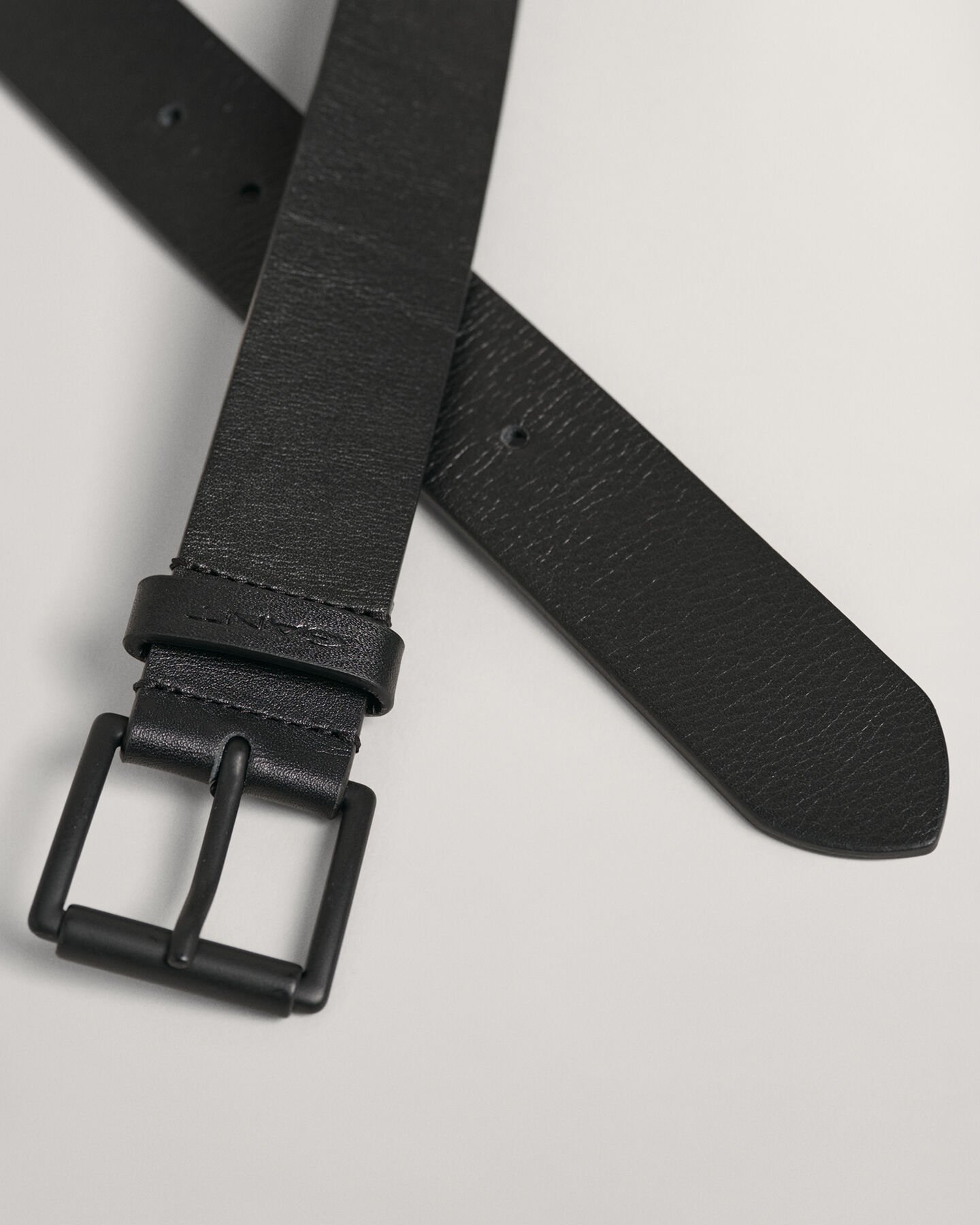 Tonal Buckle Leather Belt