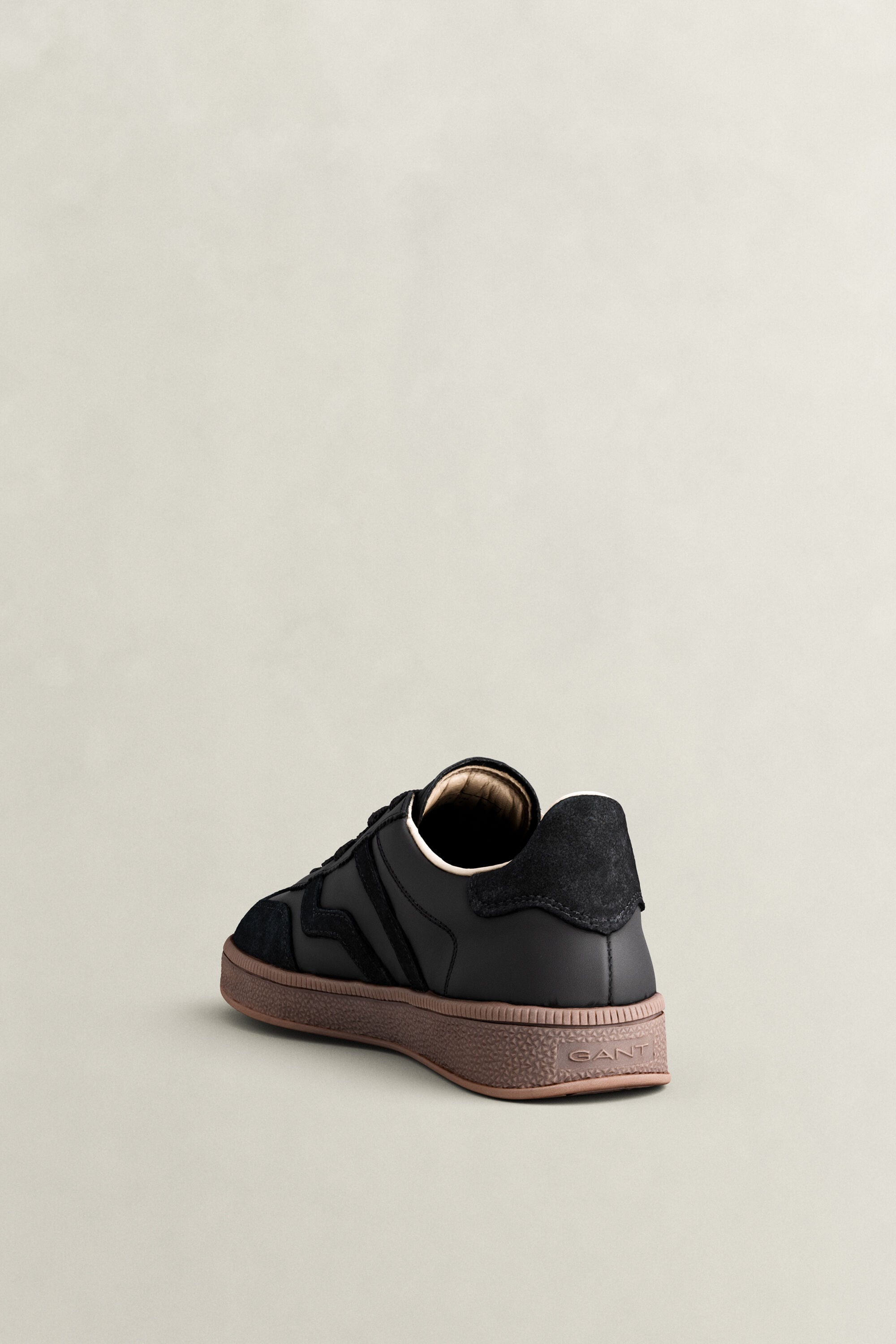 Cuzima Suede Leather Sneakers