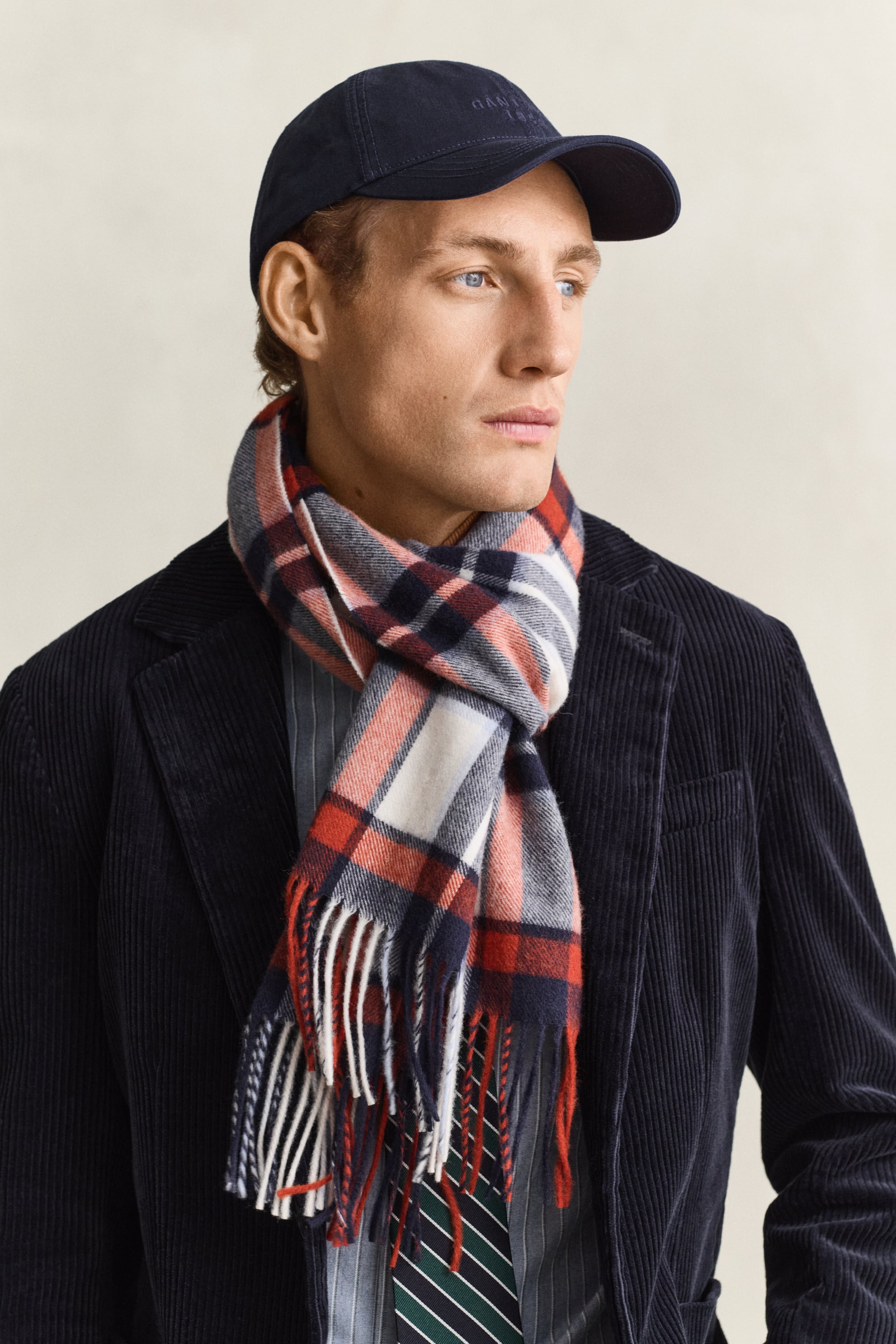 Gant Men's Marron Checked Wool Scarf - Image 2