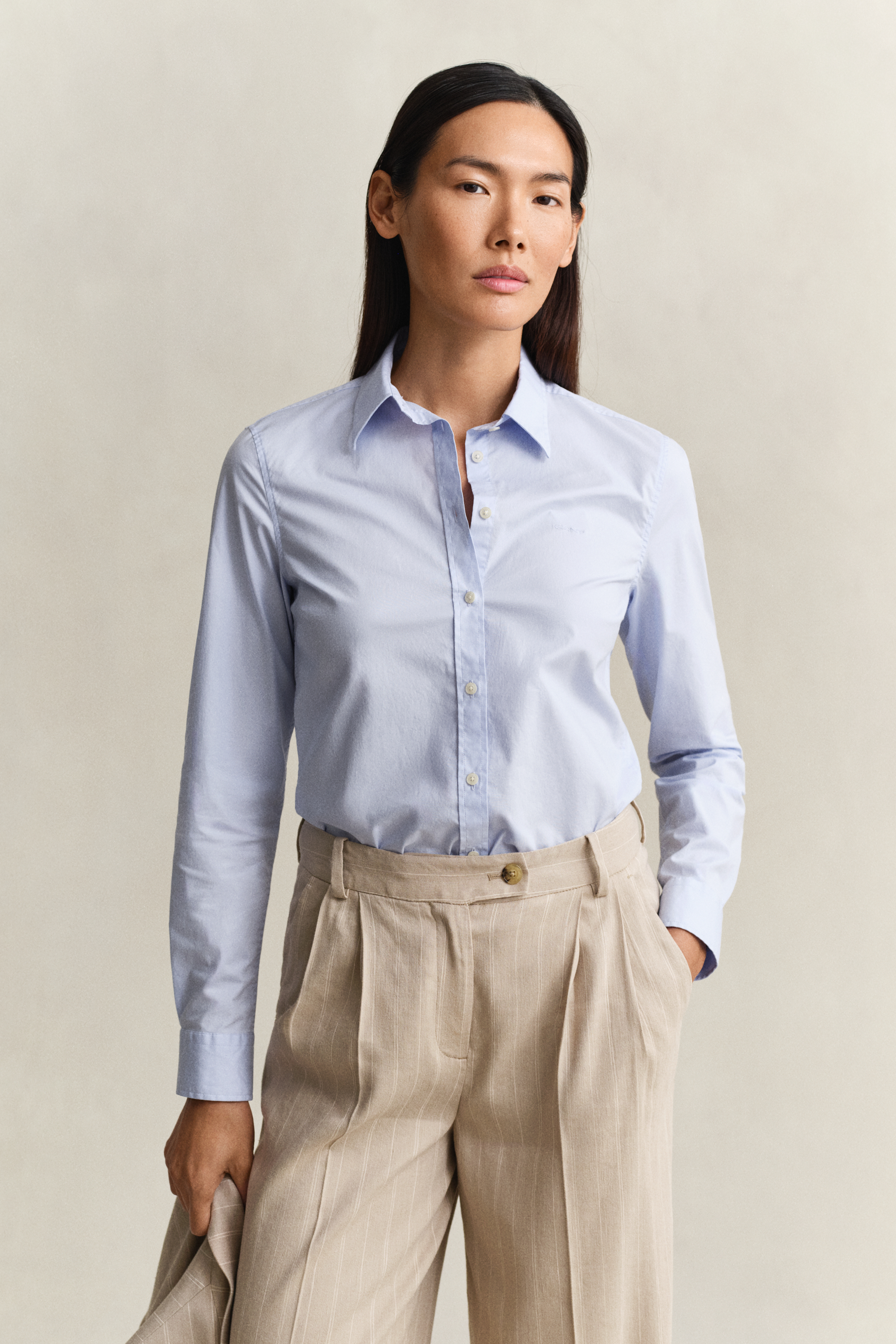 Gant Women's Light Blue Slim Fit Poplin Shirt (34)