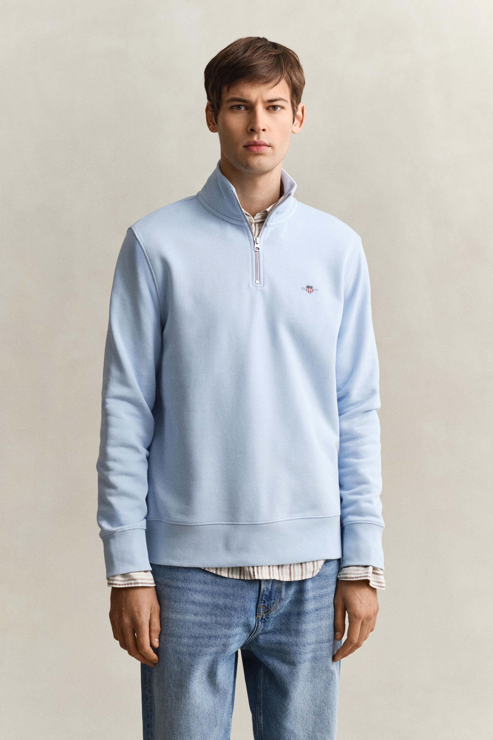 Gant Men's Fresh Blue Shield Half-Zip Sweatshirt (4Xl)
