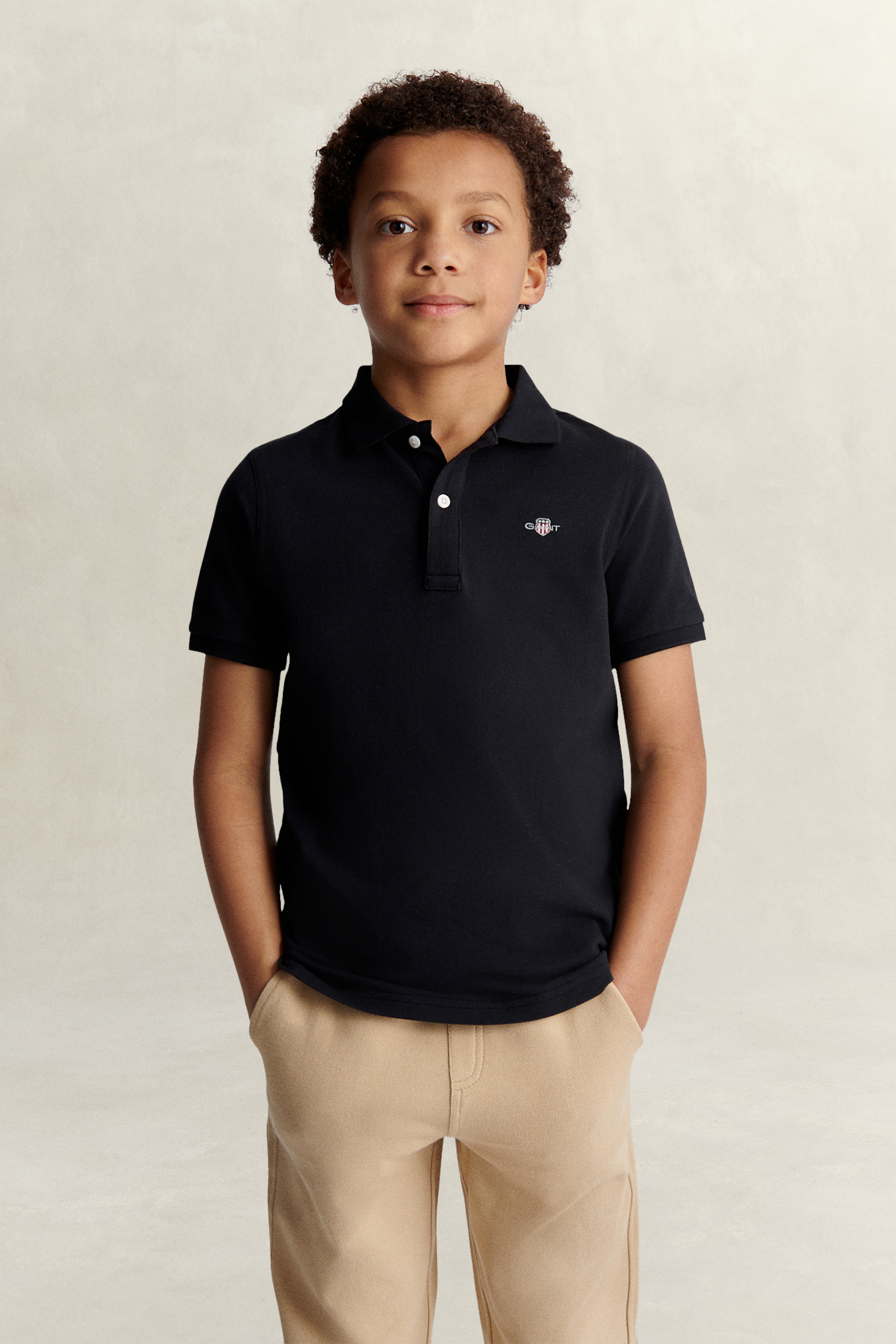 Gant Unisex Black Teens Shield Piqué Polo Shirt (122/128)