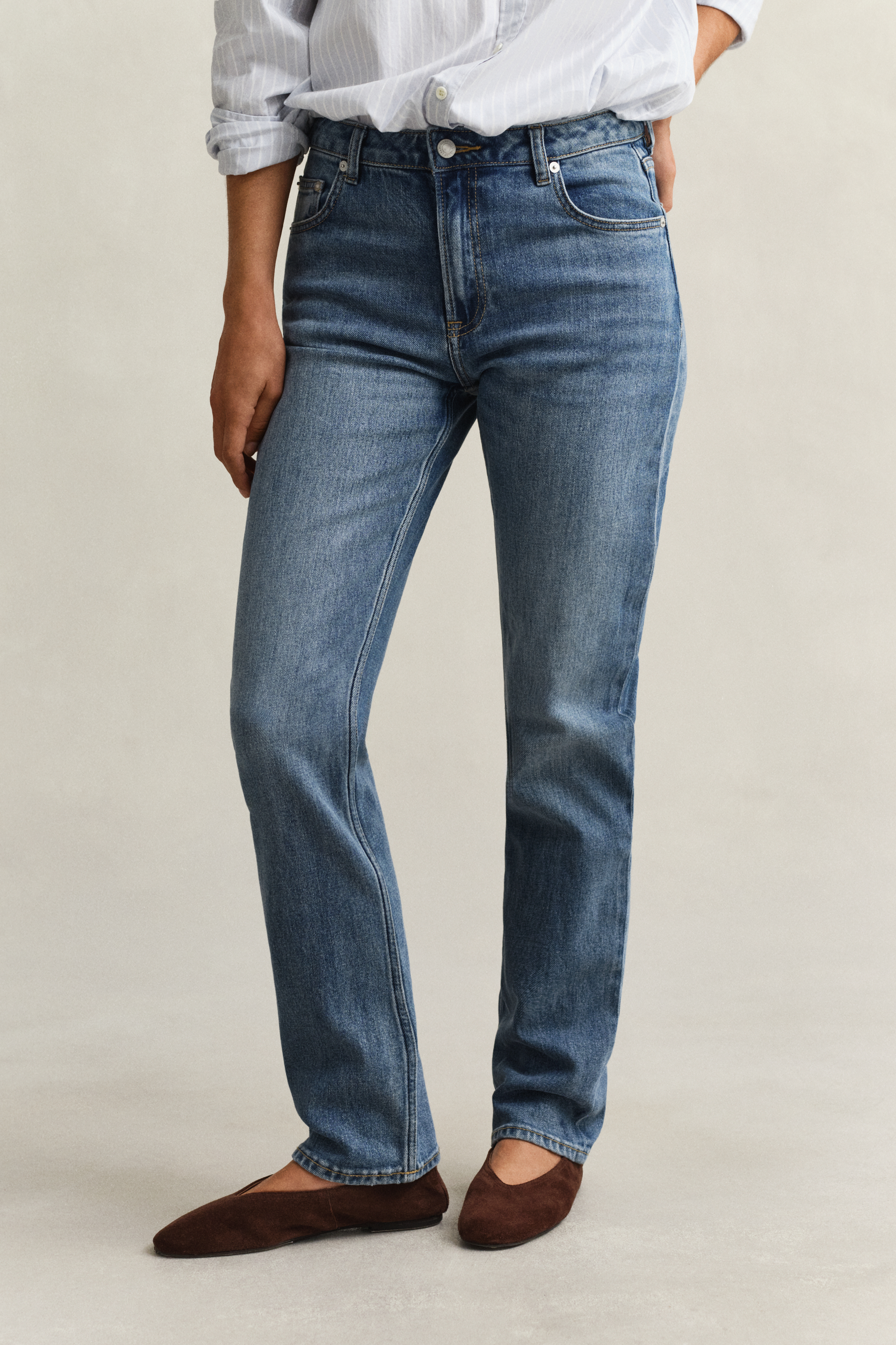 Gant Women's Semi Light Blue Broken In Straight Leg Stretch Jeans (26/32)