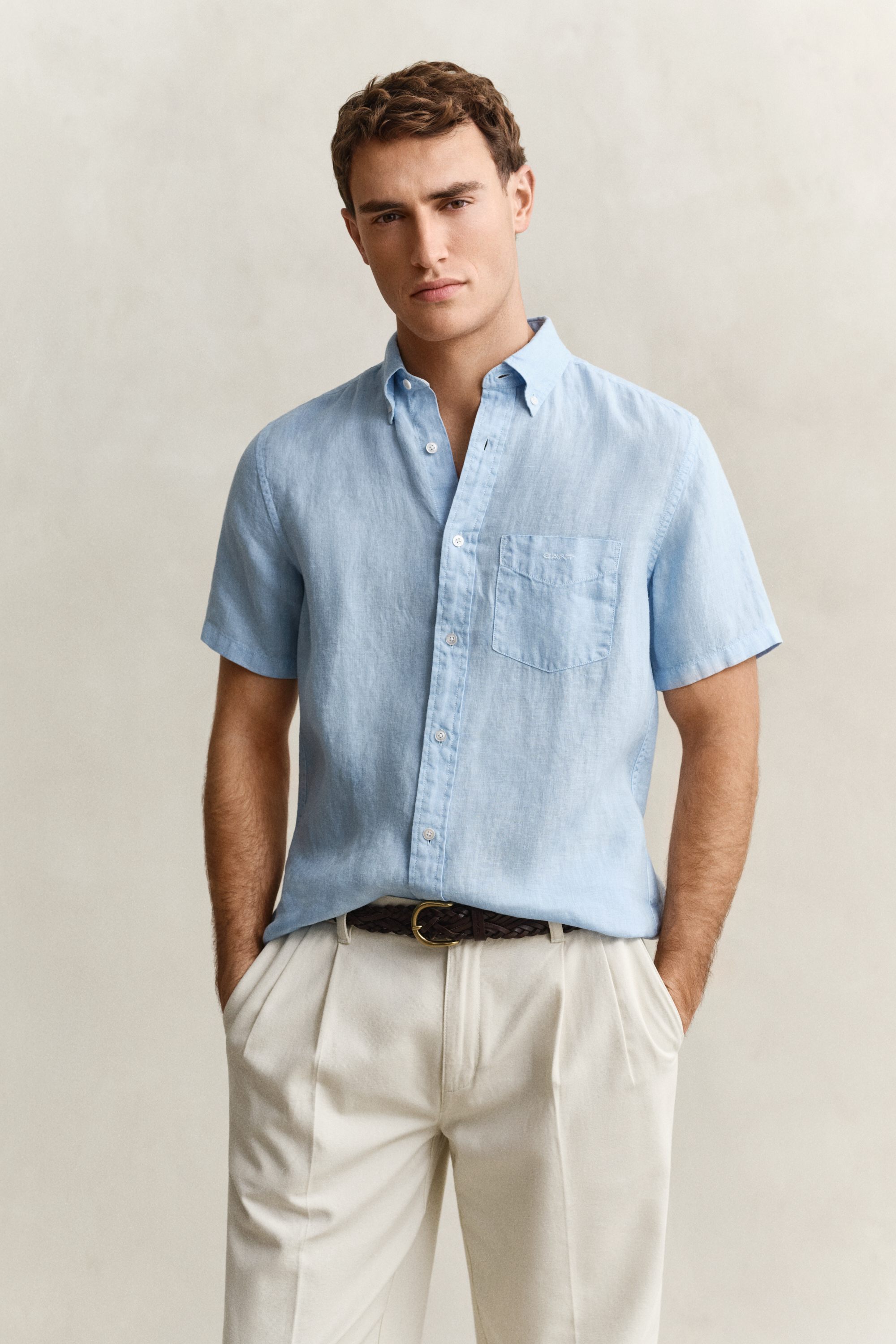 Gant Men's Sky Blue Short Sleeve Linen Shirt (M)