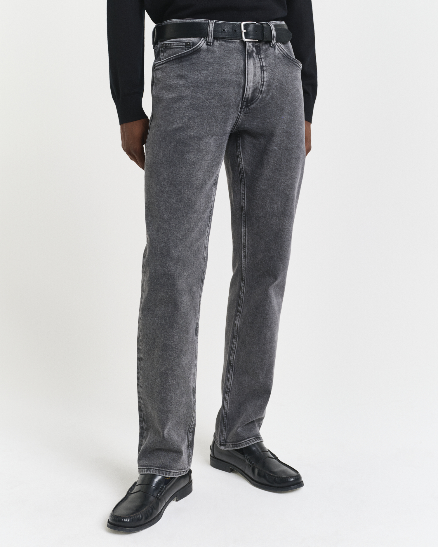 Gant Men's Black Regular Fit Wash Jeans (38/32)