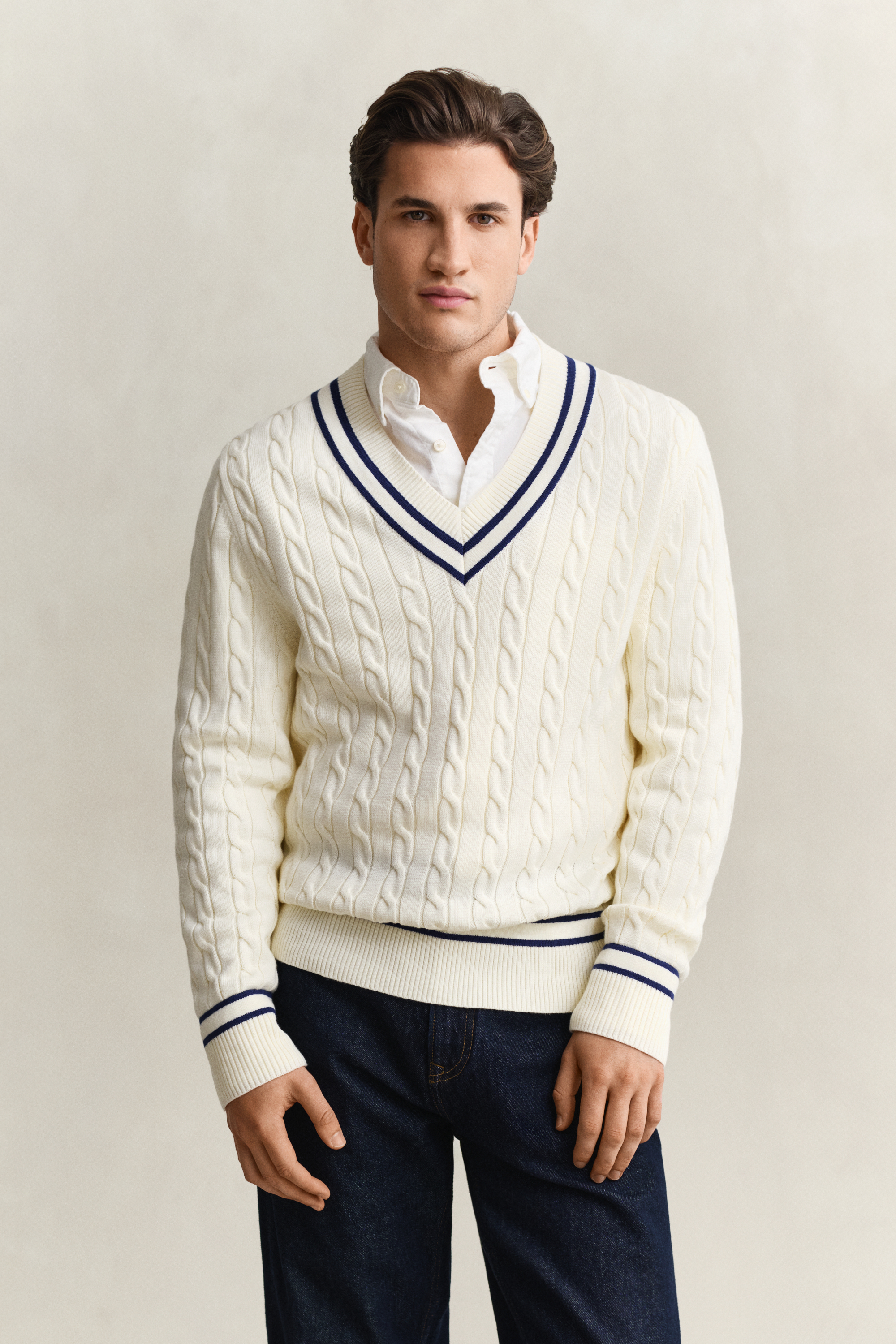 Gant Men's White Cotton Cable Knit V-Neck Sweater (Xxxl) Cream