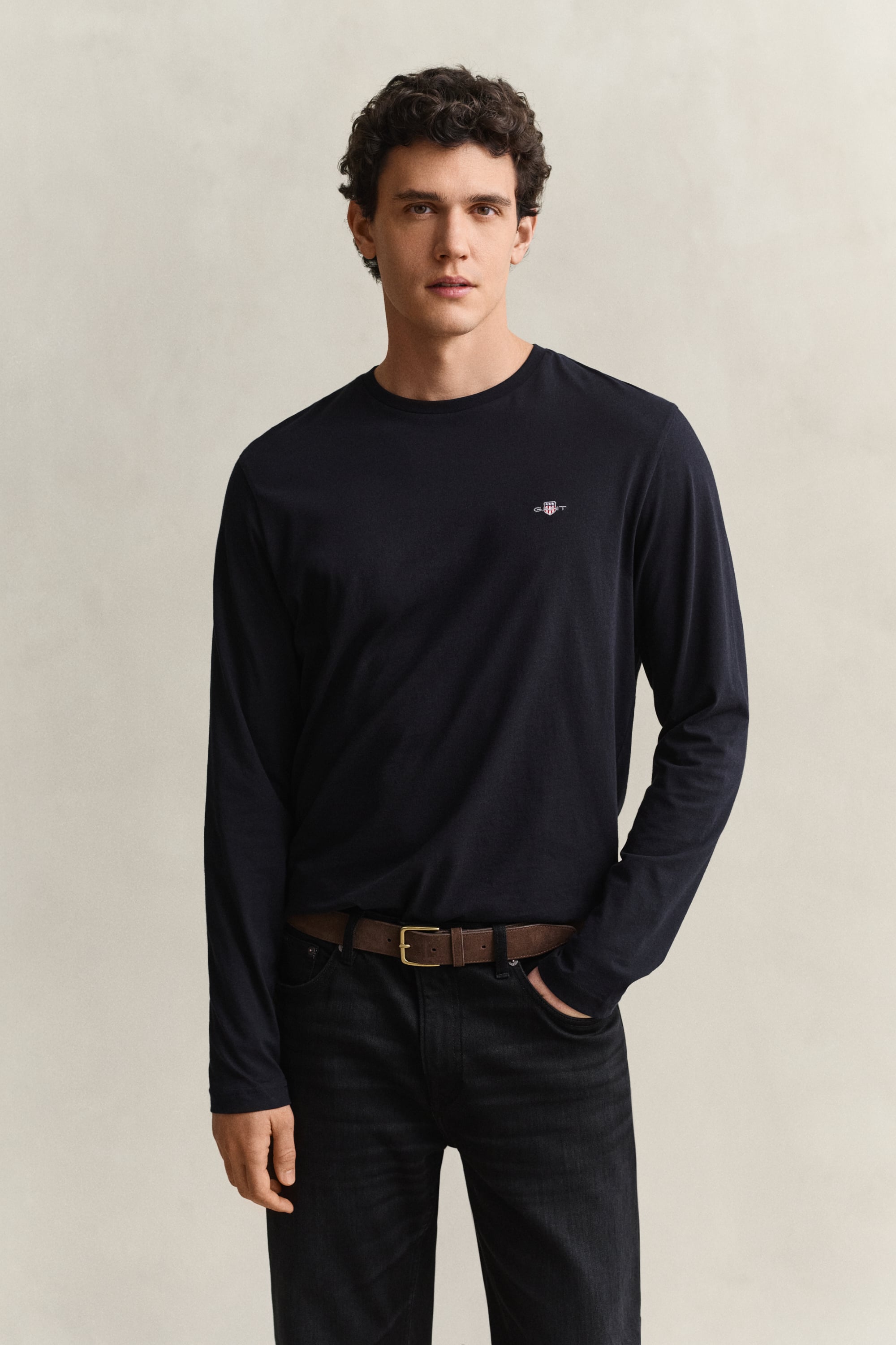 Gant Men's Black Shield Long Sleeve T-Shirt (Xxl)