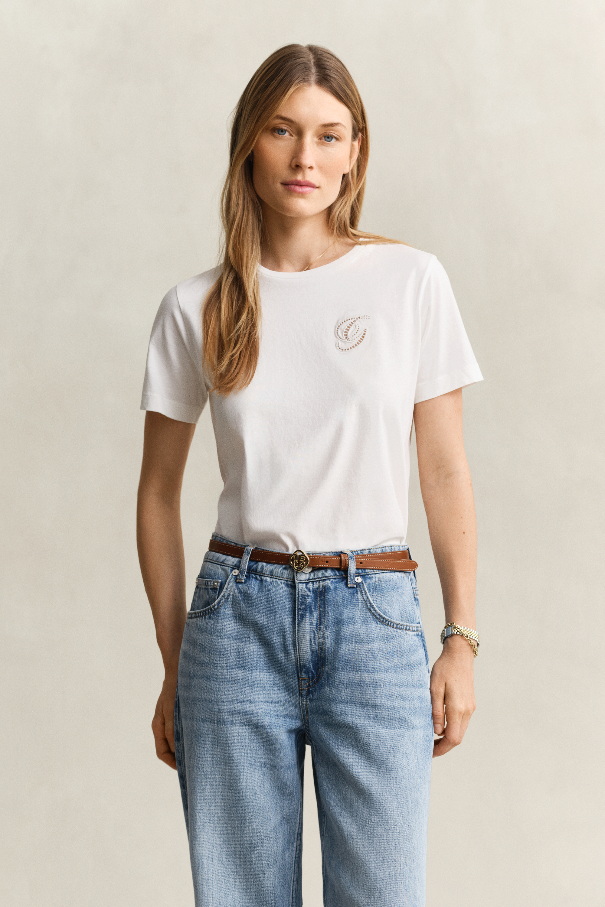 Gant Women's Off White Script T-Shirt (Xs) Eggshell