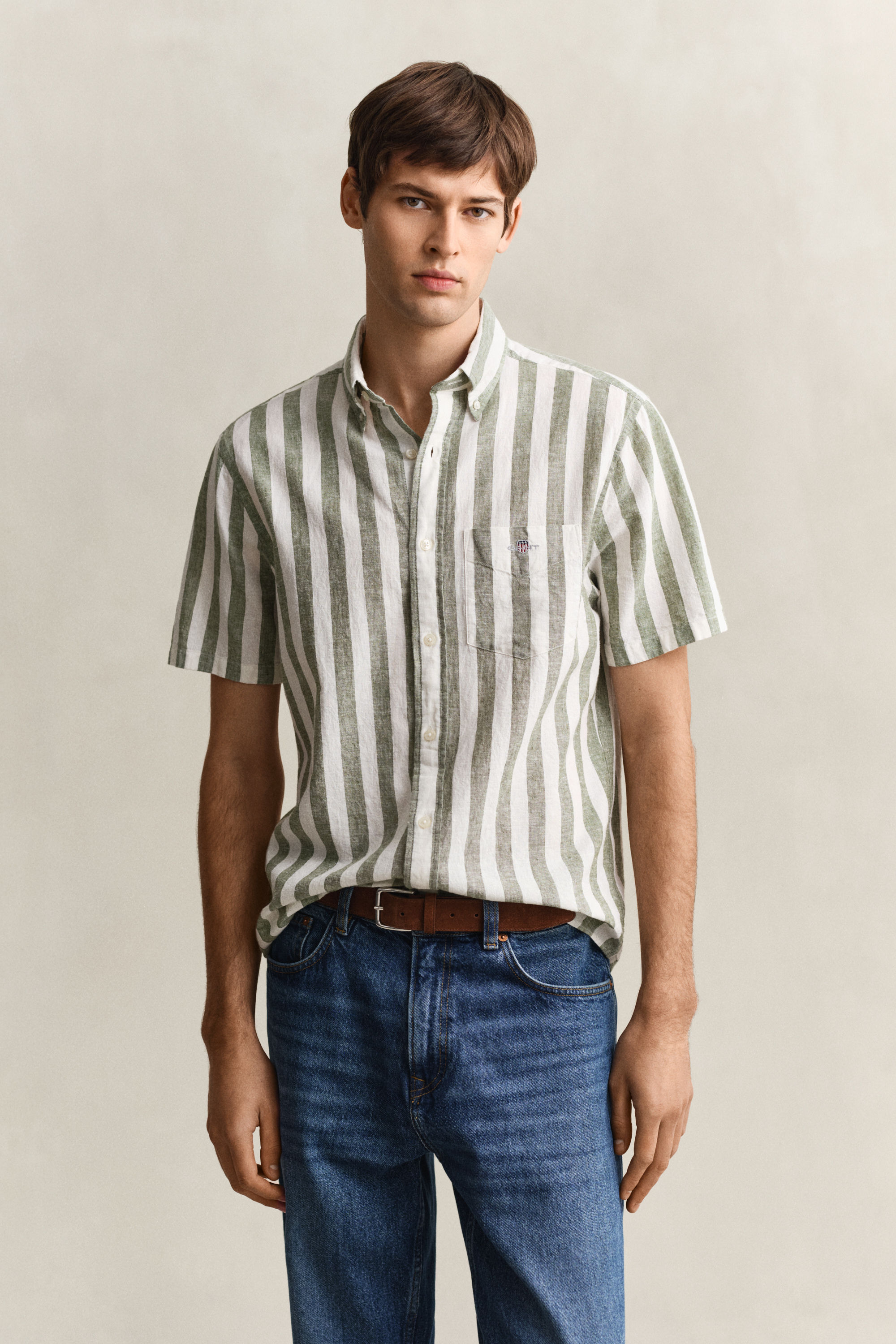 Gant Men's Dry Herb Green Striped Linen Blend Short Sleeve Shirt (M)