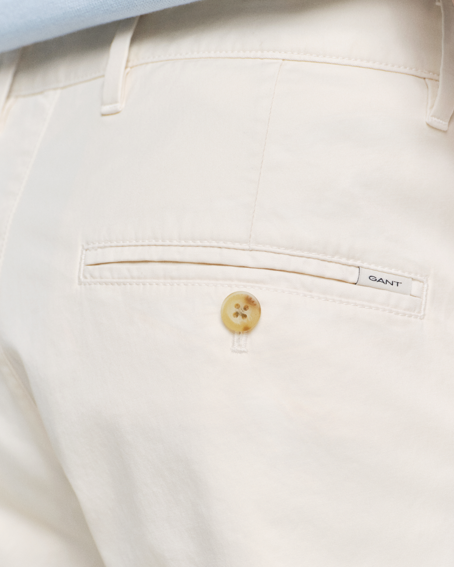 Gant Men Khaki Solid Slim Fit Flat-Front Chinos