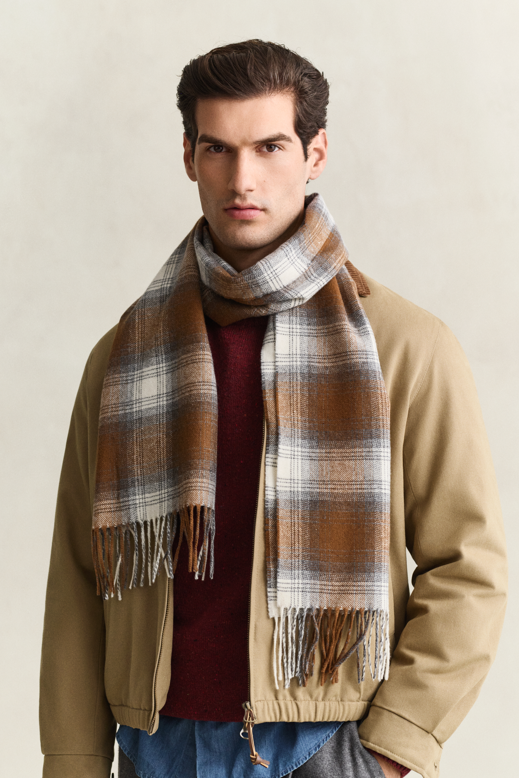 Gant Men's Marron Checked Pattern Scarf - Image 2