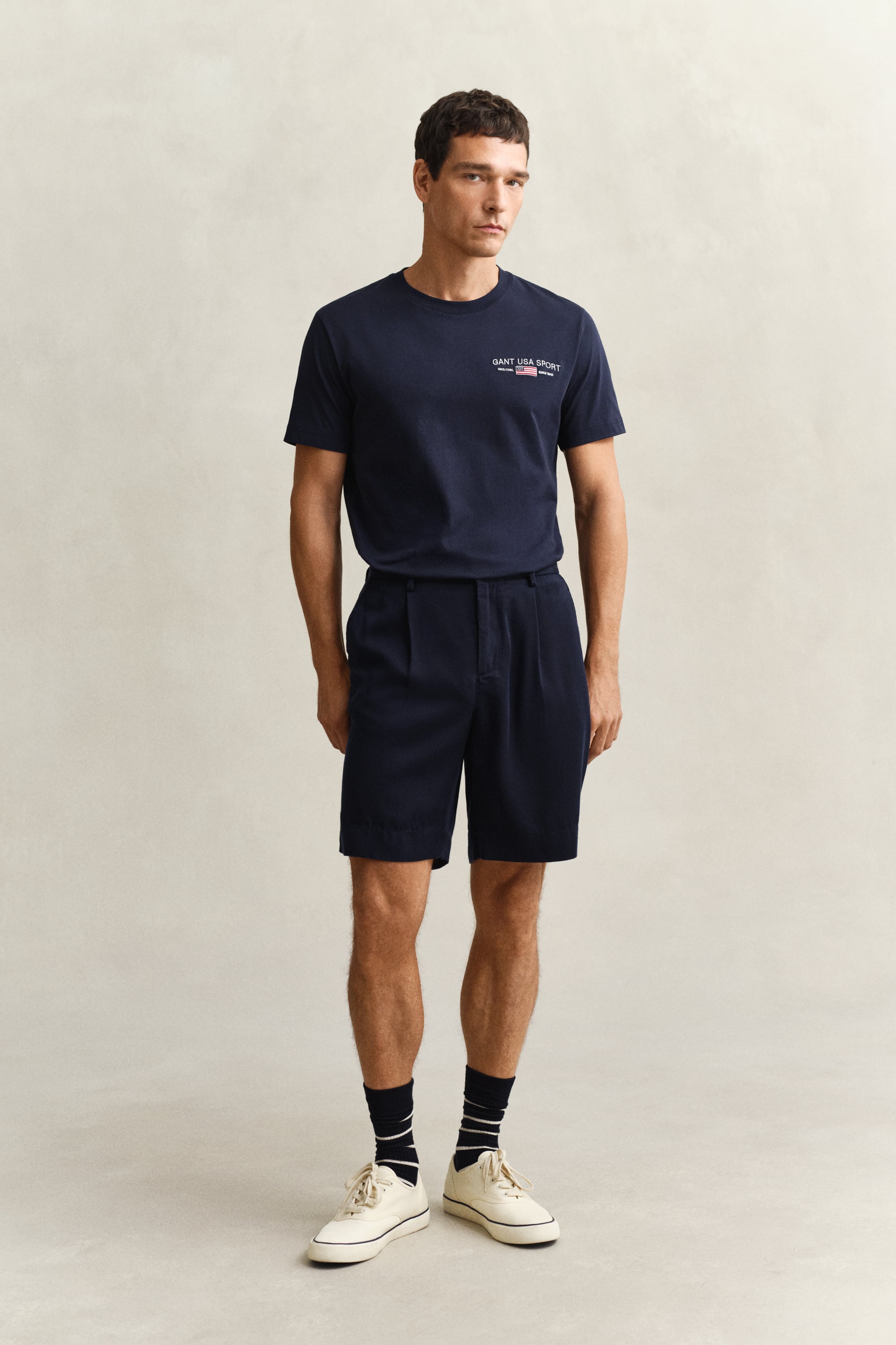 Gant Men's Navy Lyocell Shorts (36) Evening Blue