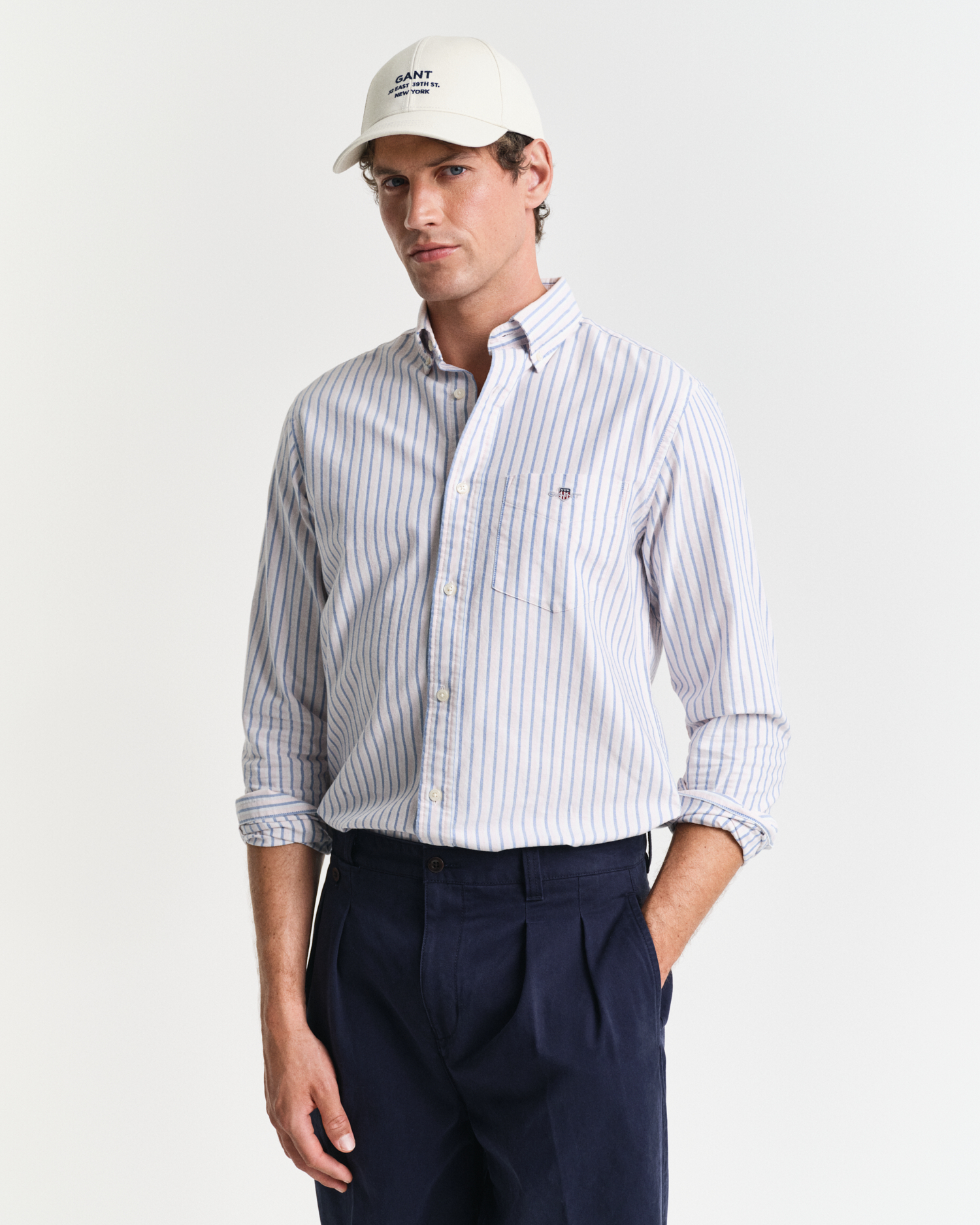 Gant Men's Light/Pink Regular Fit Striped Classic Oxford Shirt ) Xxl