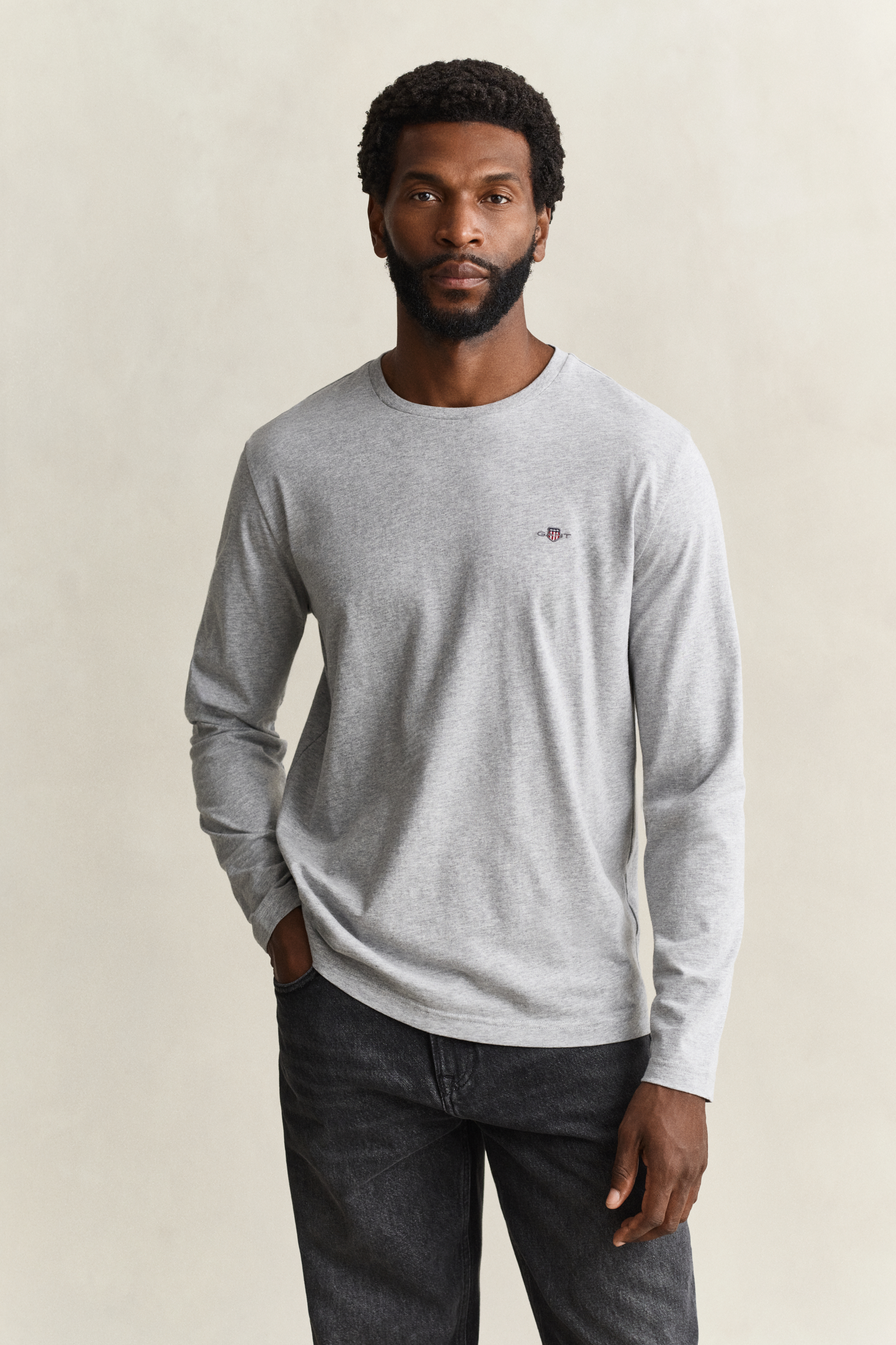 GANT Men's Reg Shield Ls T-Shirt T-Shirt - Image 5