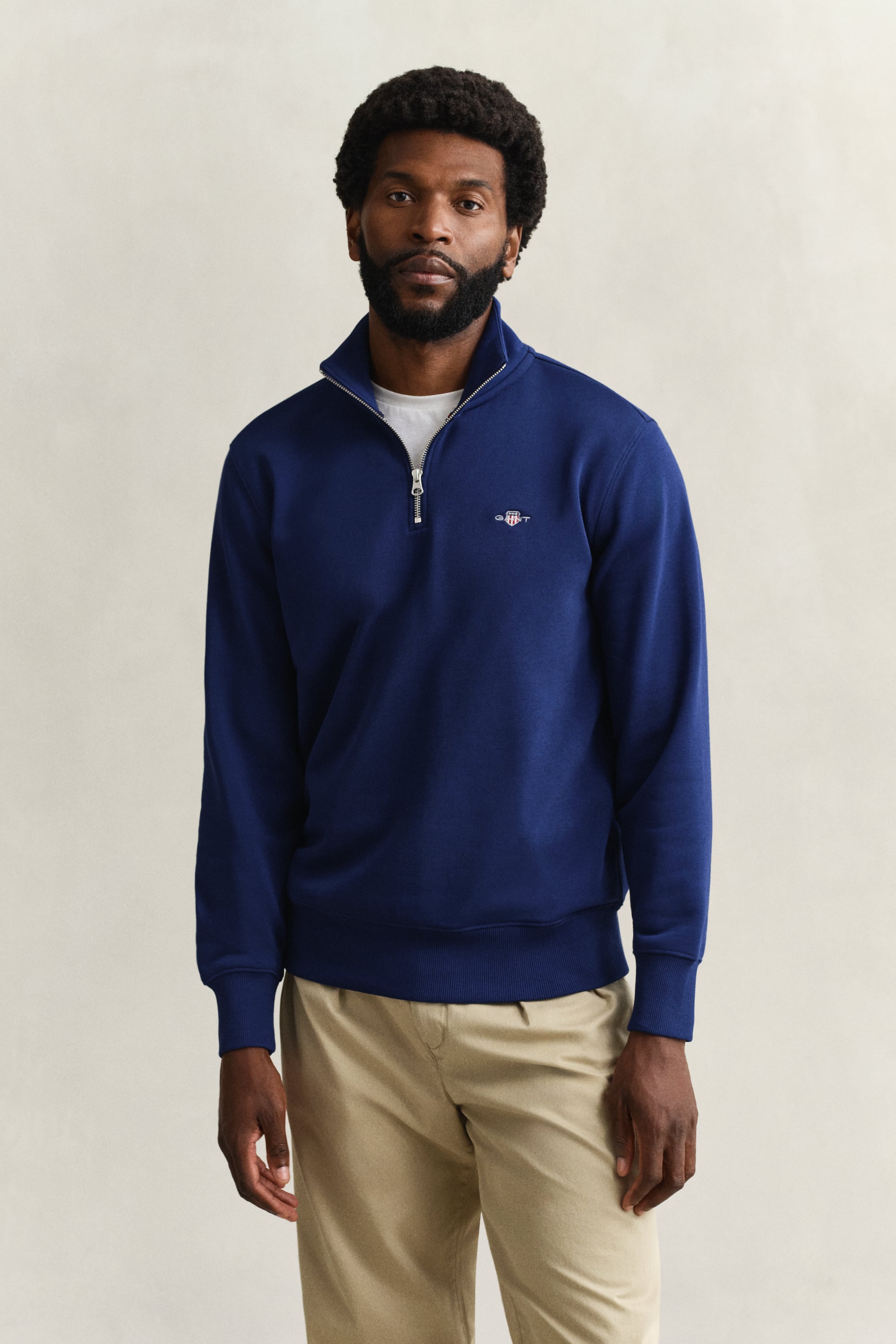 Gant Men's Navy Shield Half-Zip Sweatshirt (M) Rich