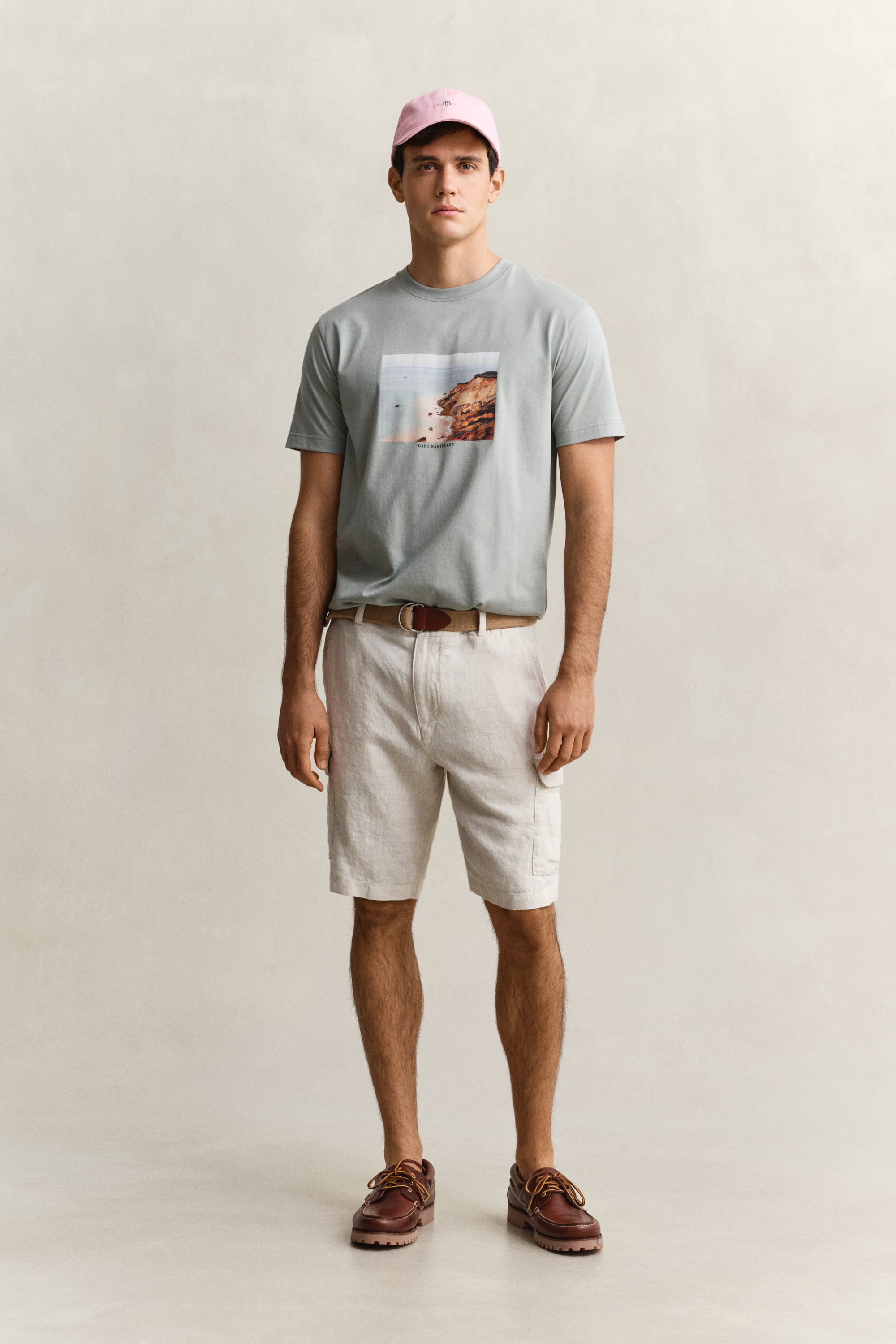 Gant Men's Sand Linen Cargo Shorts (34)