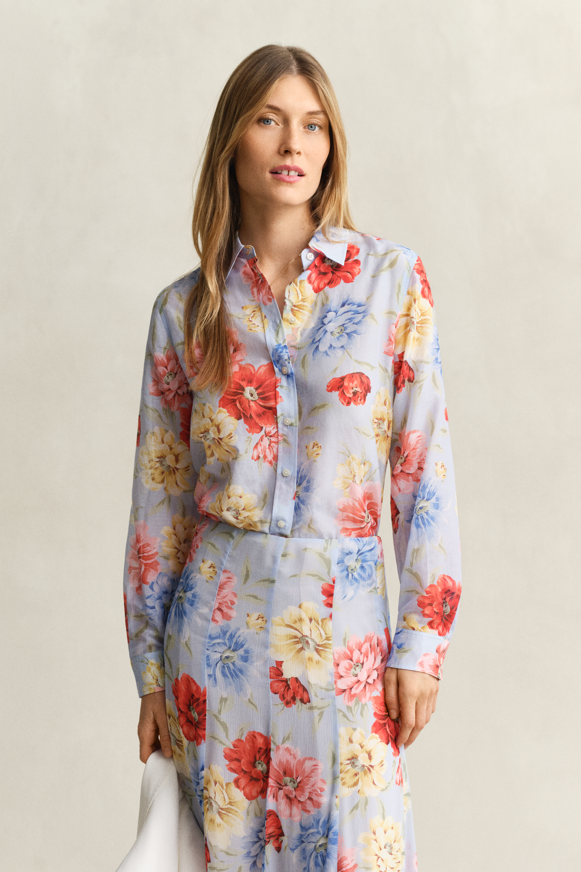 Gant Women's Light Blue Floral Cotton Silk Shirt (40)