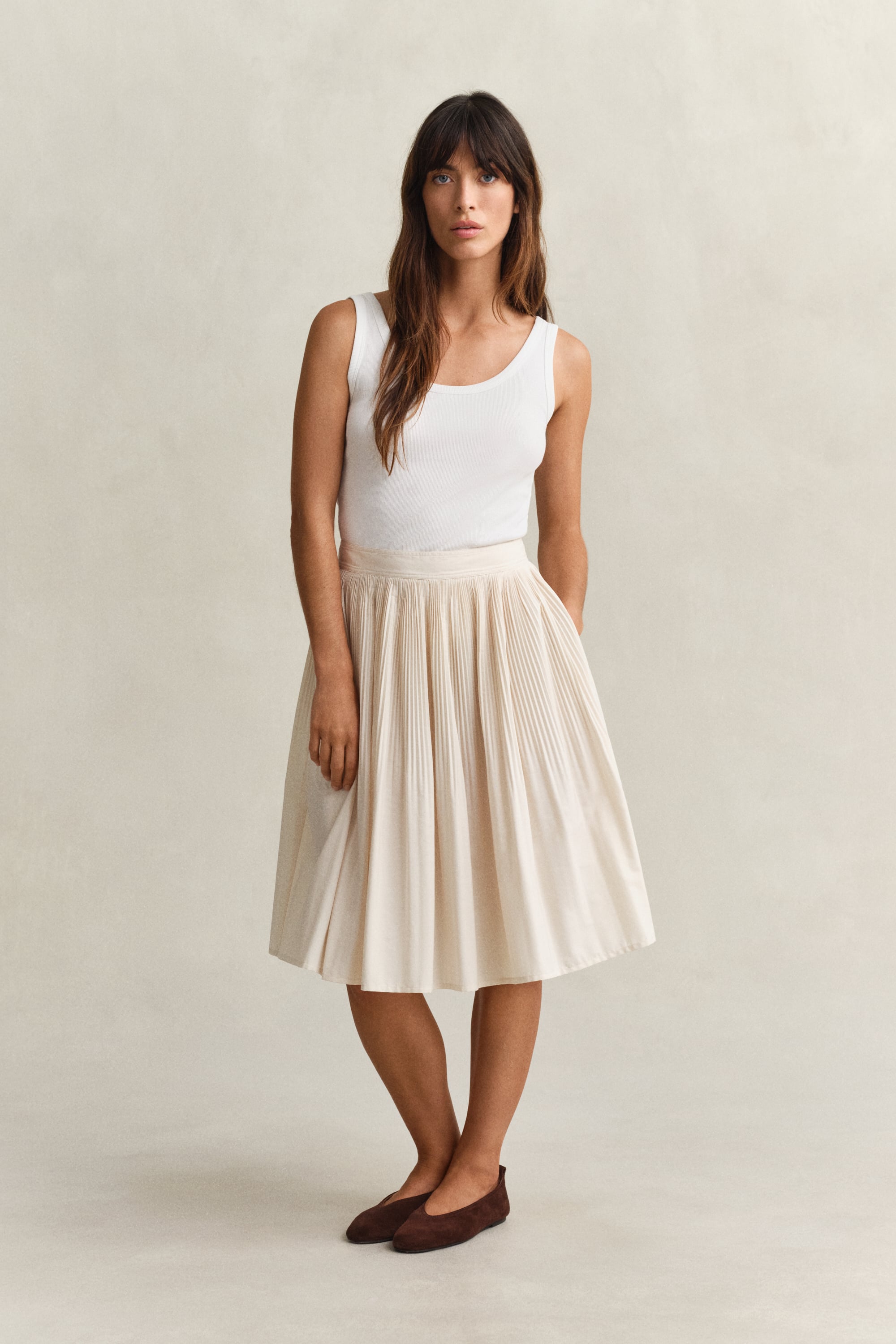 Gant Women's Creamed White Pleated Skirt (40)