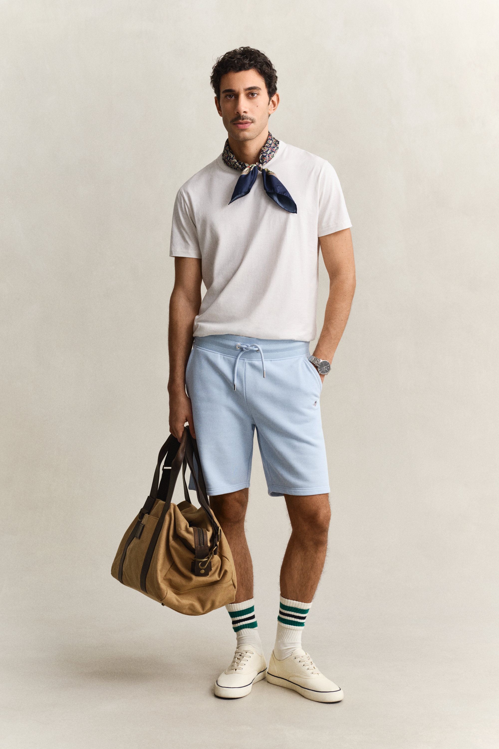 Gant Men's Fresh Blue Shield Sweat Shorts (M)