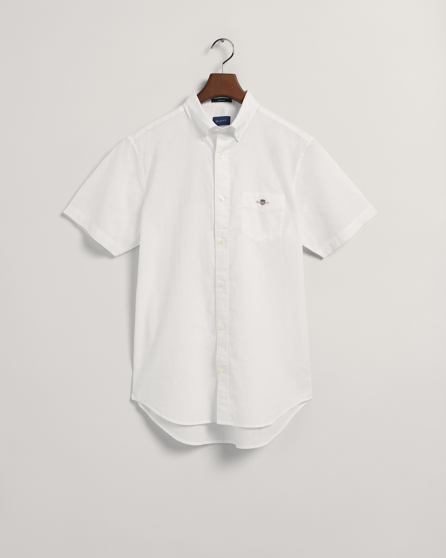 GANT Men Regular Fit Cotton Linen Short Sleeve Shirt (L) White