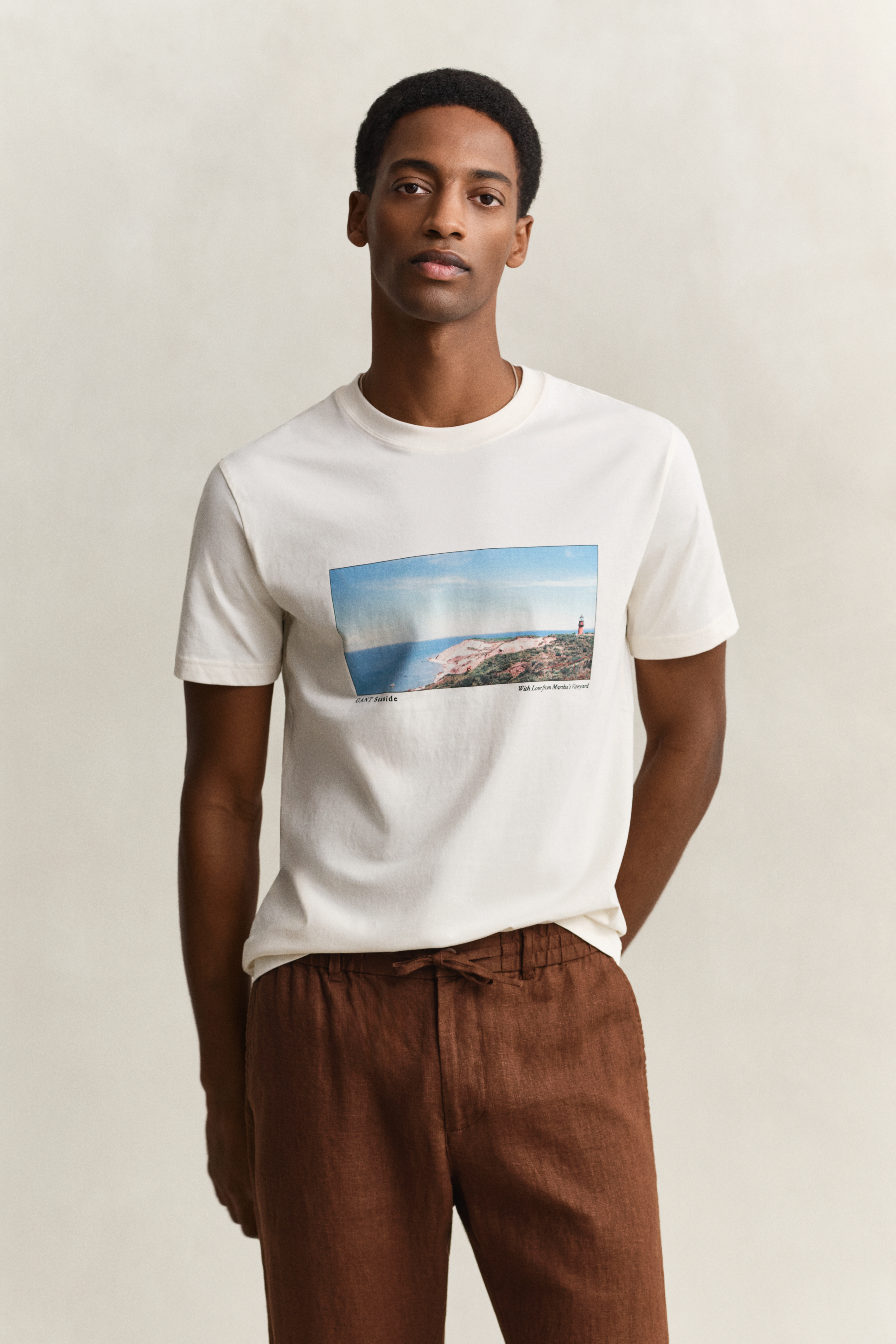 Gant Men's White Scenery Graphic T-Shirt (Xxl) Cream